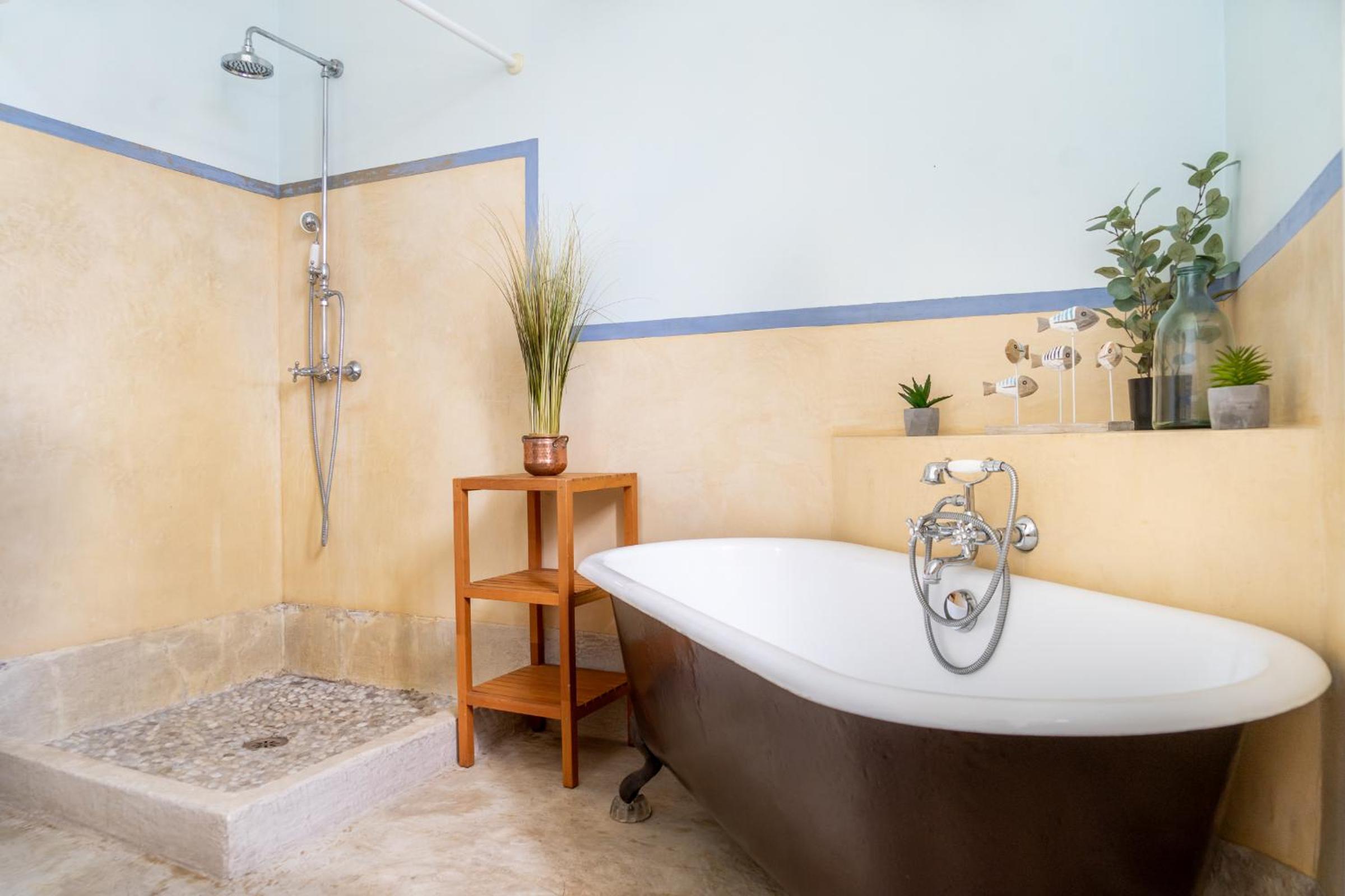 Ultimate Relaxation for Family or Group at Renowned Couvent des Ursulines, a Tranquil Escape in Historic Pézenas