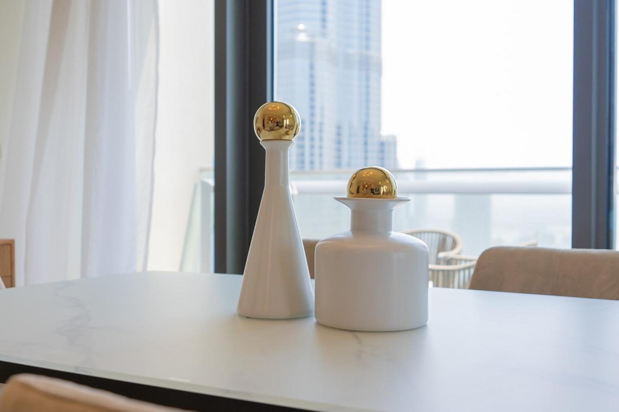 LUXFolio Retreats - Amazing Full Burj Khalifa View