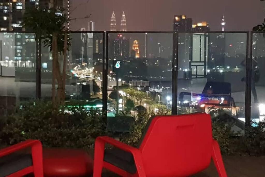 New Source KL Homestay, KLCC & MITEC 15Mins, (6-10 Pax)