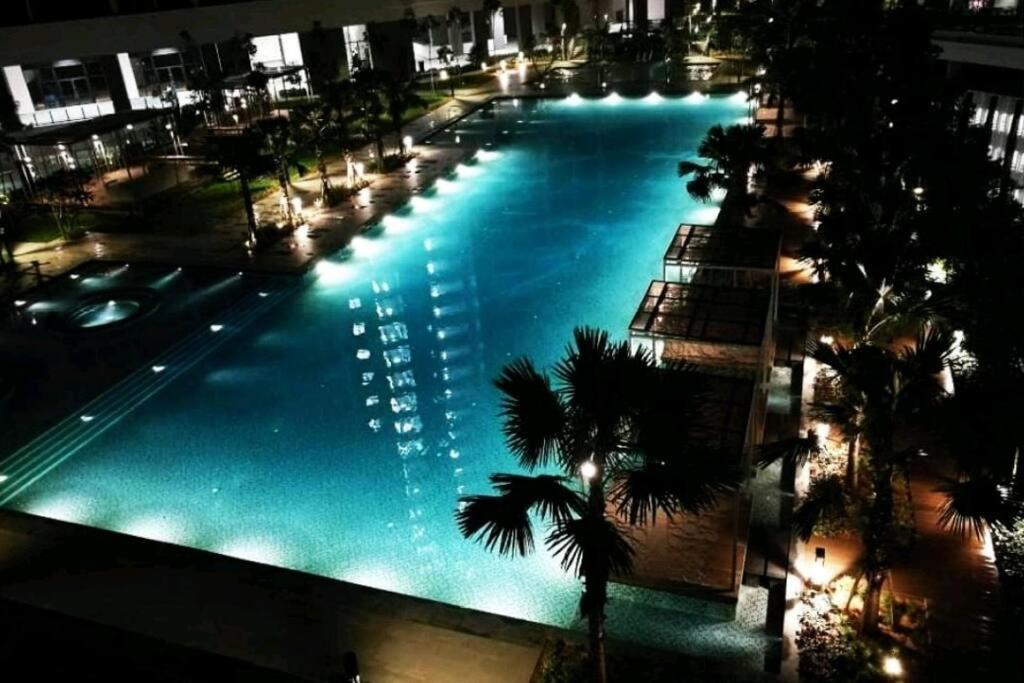 New Source KL Homestay, KLCC & MITEC 15Mins, (6-10 Pax)