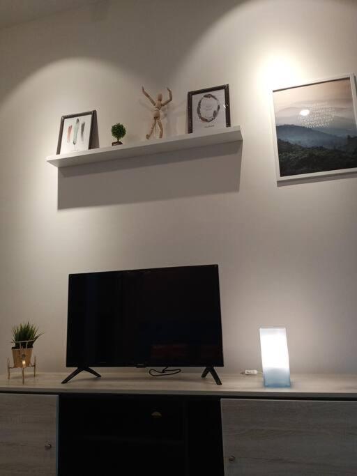 New Source KL Homestay, KLCC & MITEC 15Mins, (6-10 Pax)