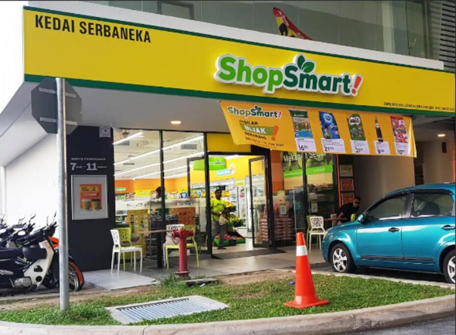 New Source KL Homestay, KLCC & MITEC 15Mins, (6-10 Pax)
