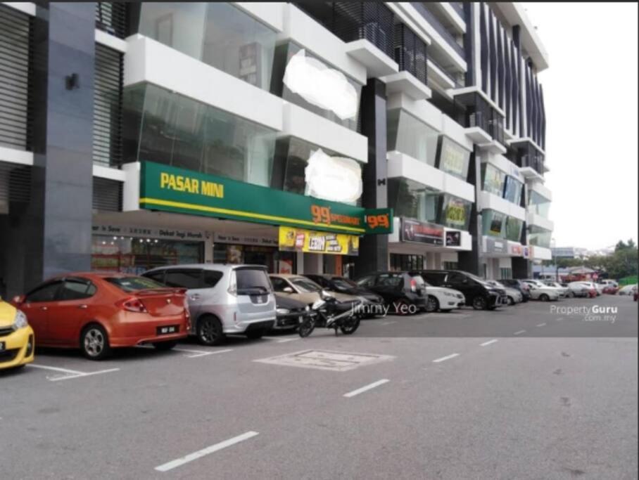 New Source KL Homestay, KLCC & MITEC 15Mins, (6-10 Pax)