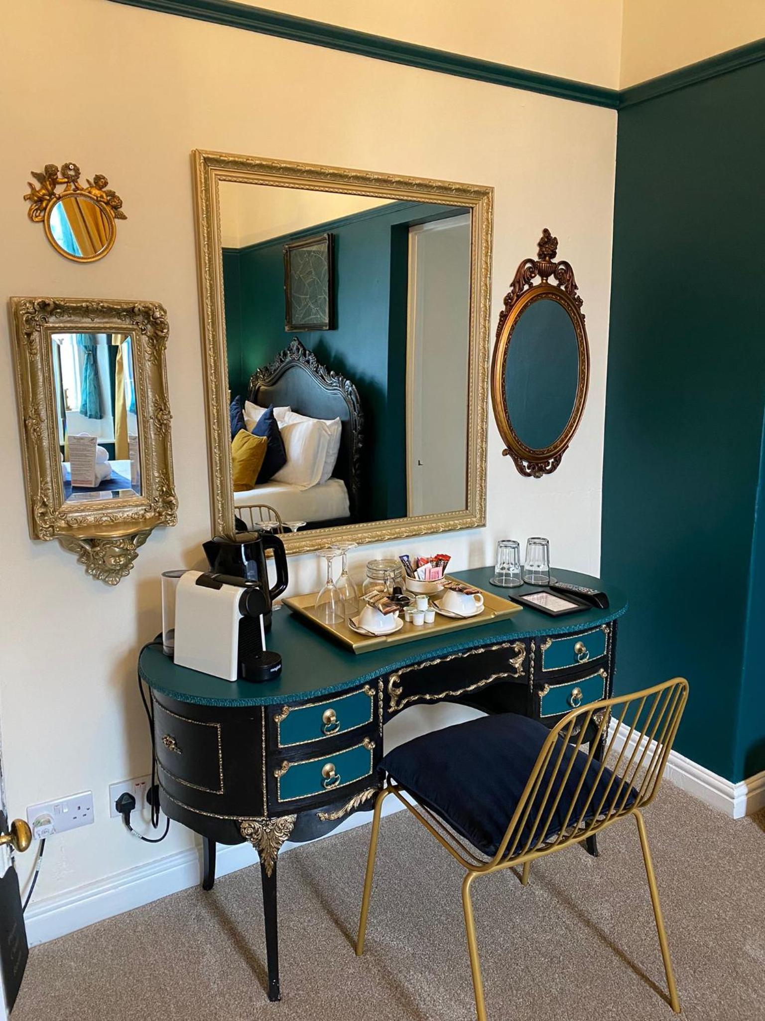 Ashmount Country House