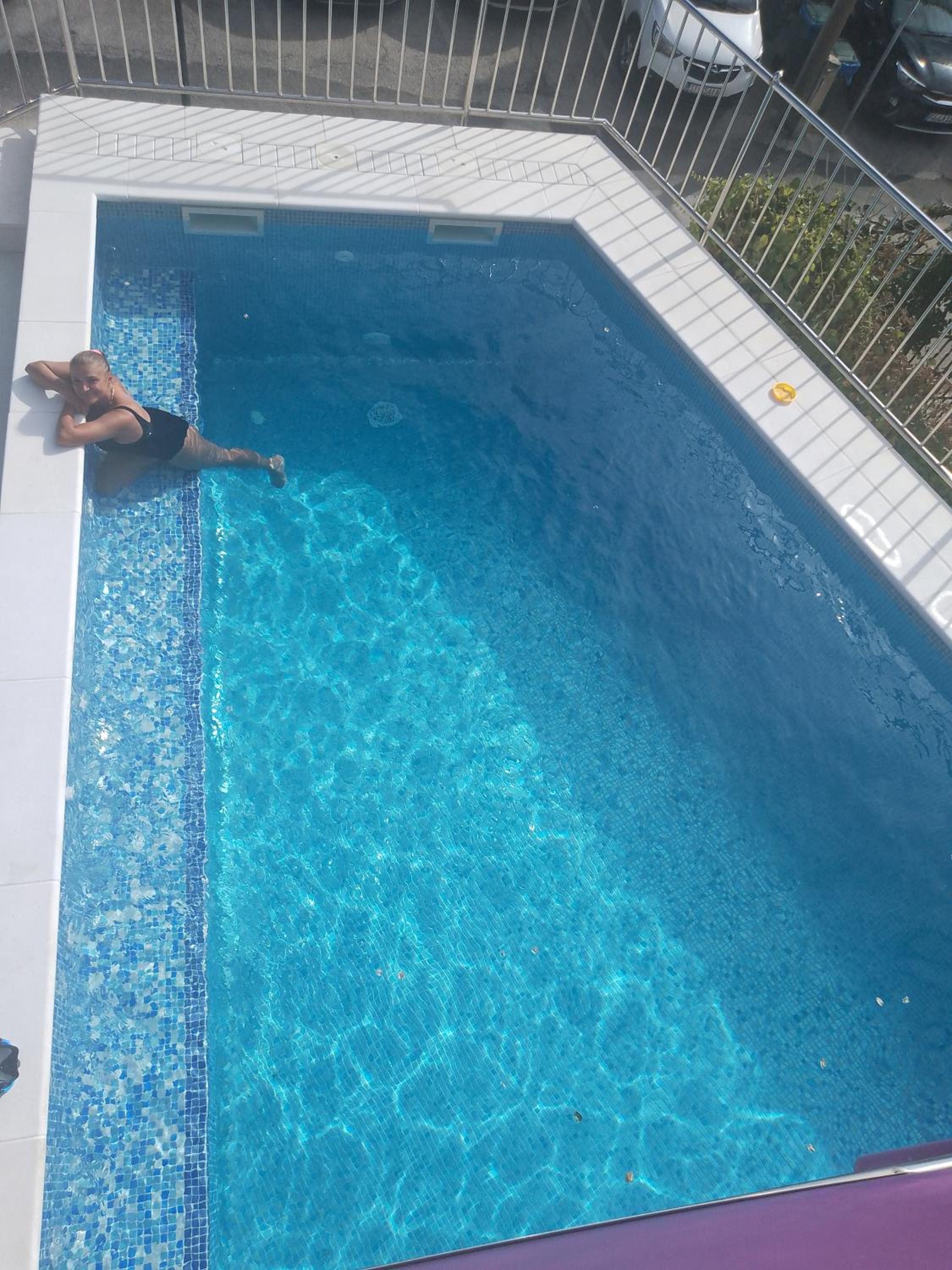 Photo 48