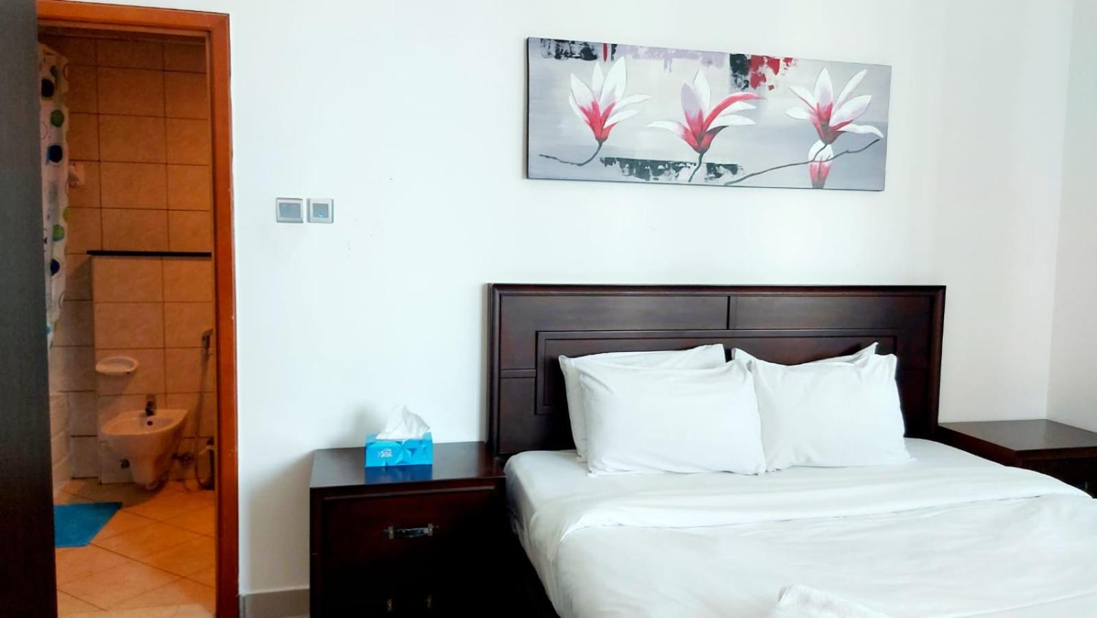 Entire private self catered sea view Apartments marina