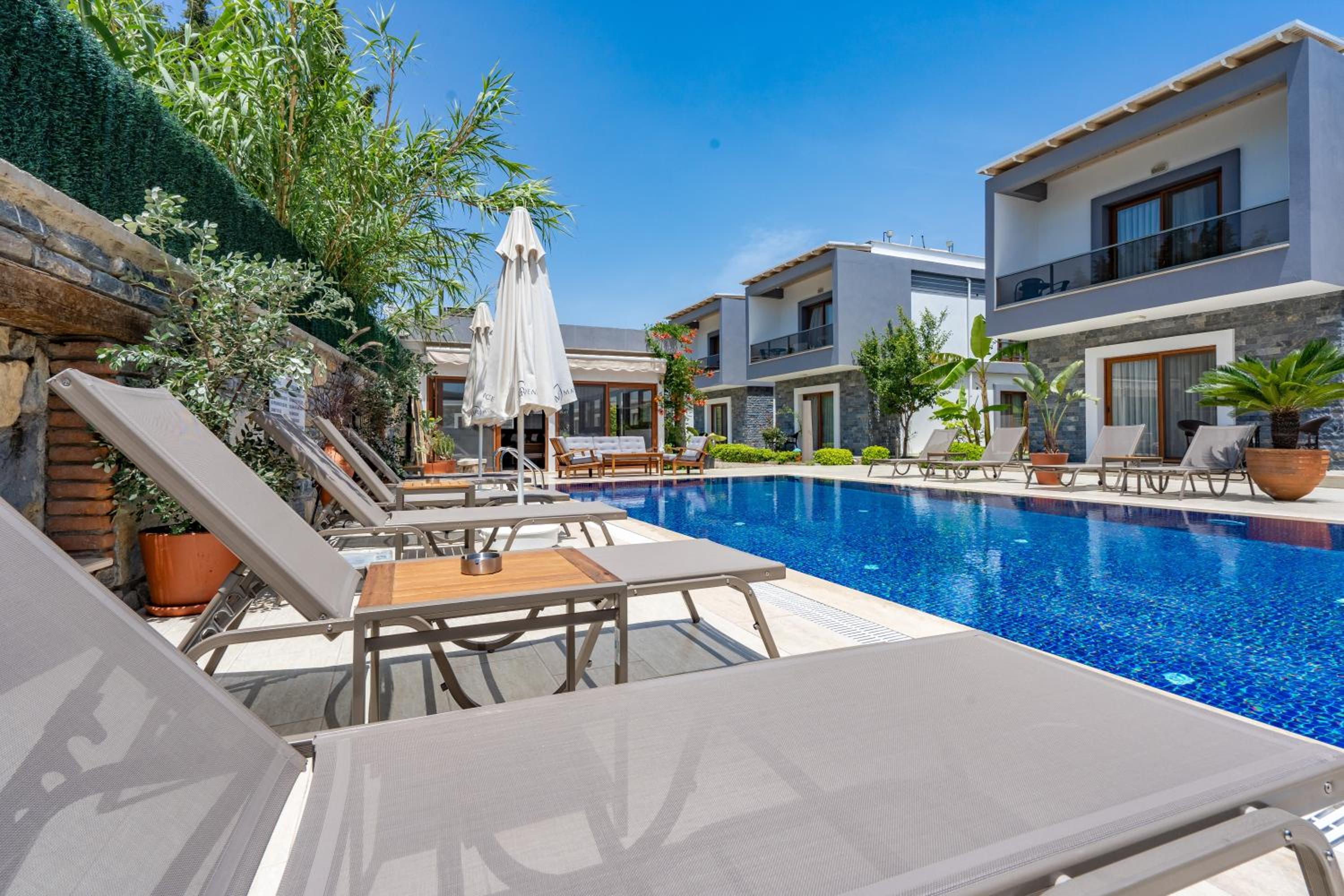 Maye Residence