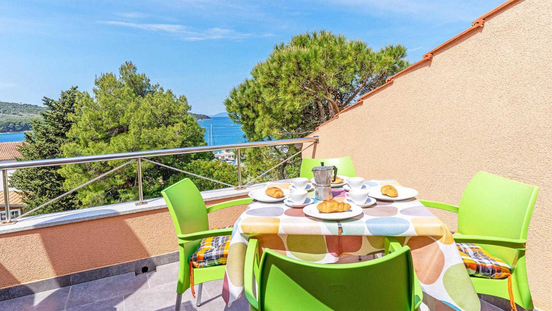 Apartmani Utmar Cres