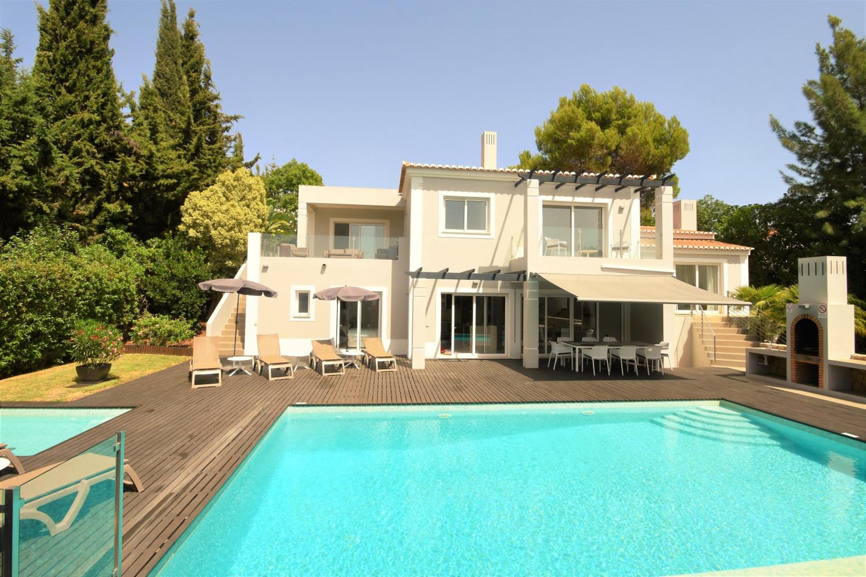 Villa Louella