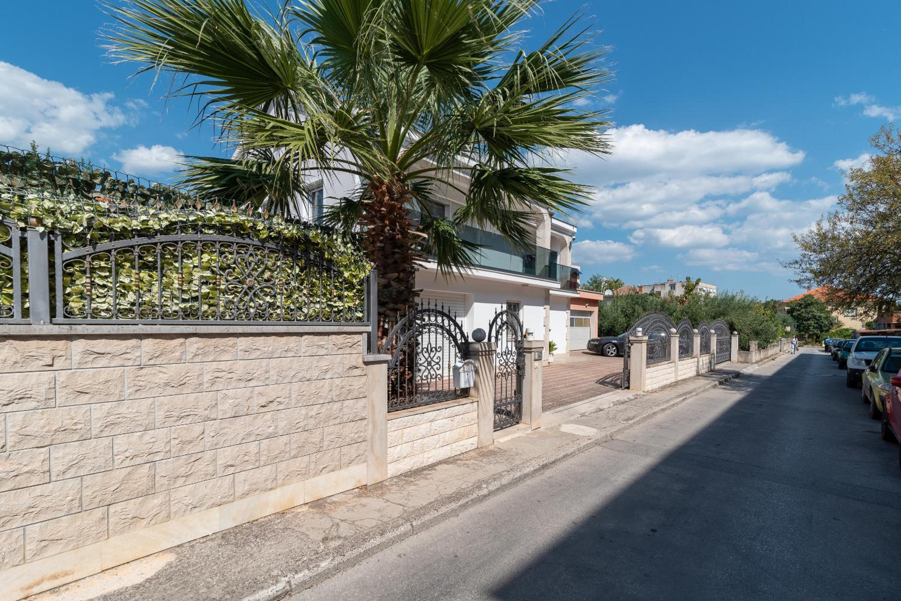 Vila Snjezana