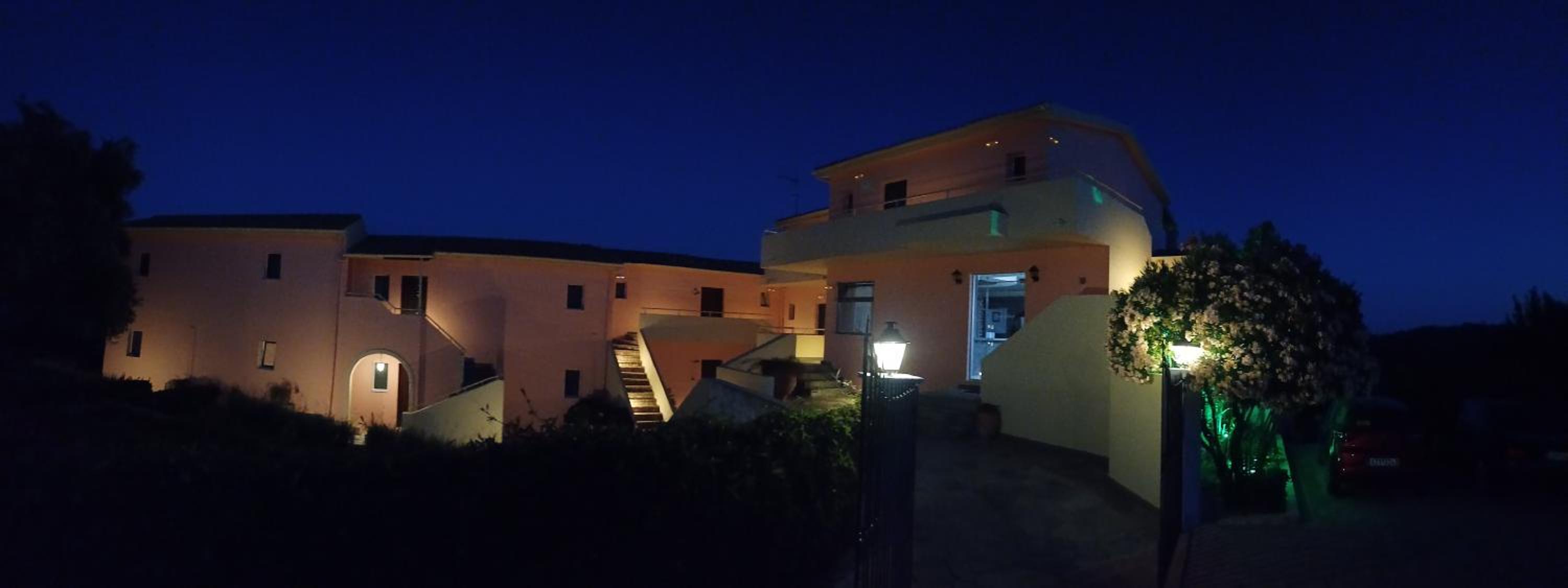 Penelope Apartment Hotel