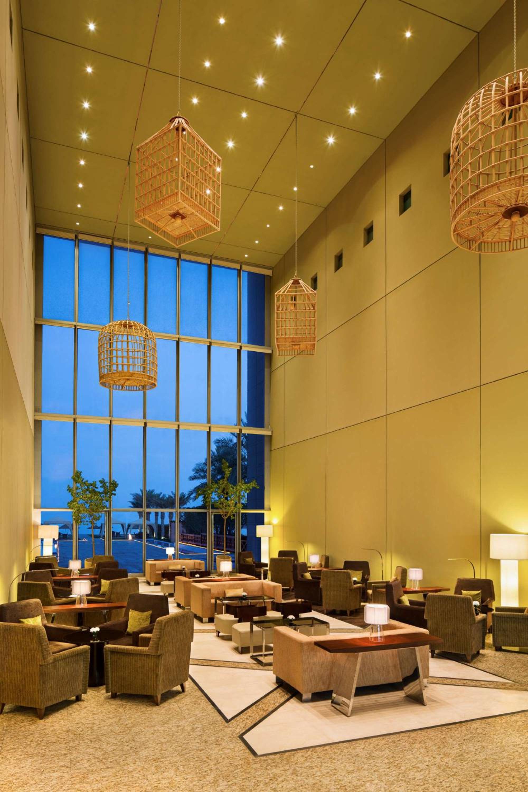 Lobby & Reception