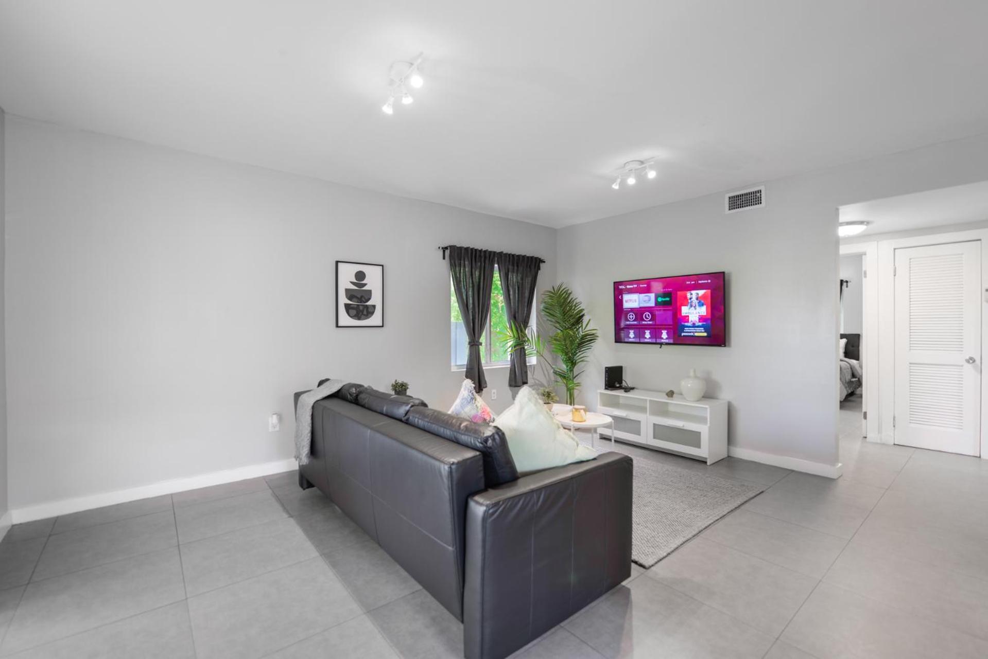 Awesome Duplex on the East side of Miami