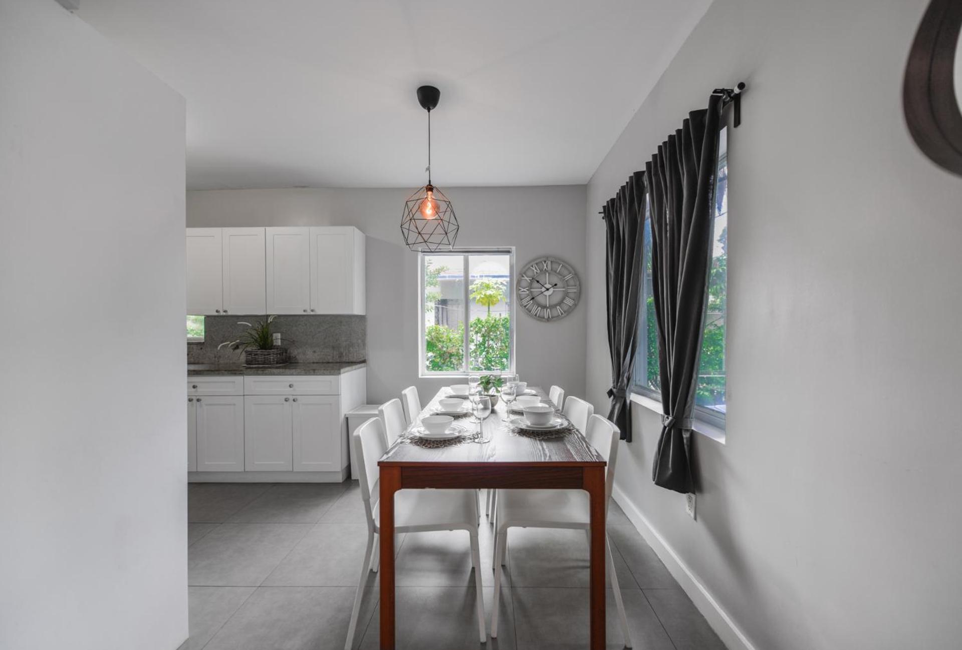 Awesome Duplex on the East side of Miami