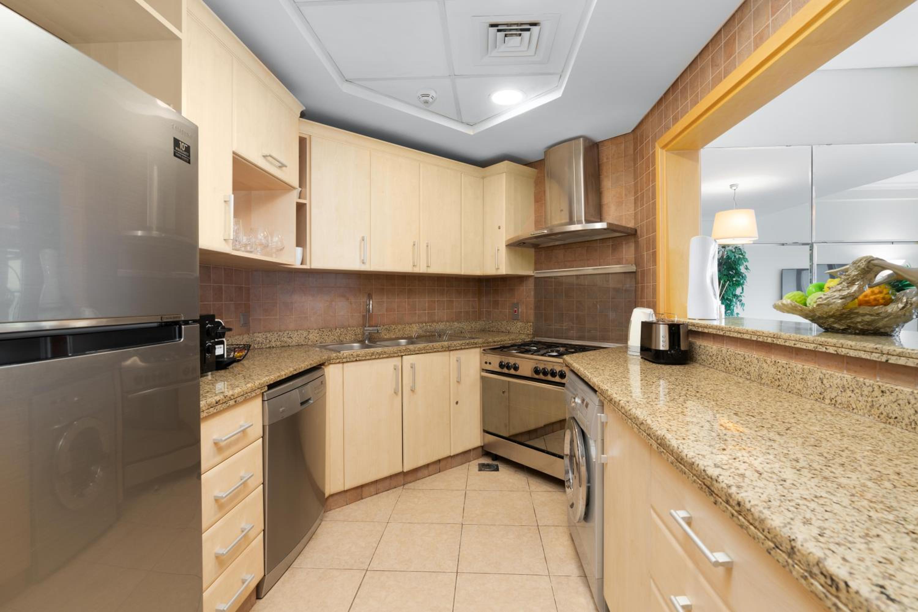 Welcoming 1 Bedroom Palm Jumeirah with sea View