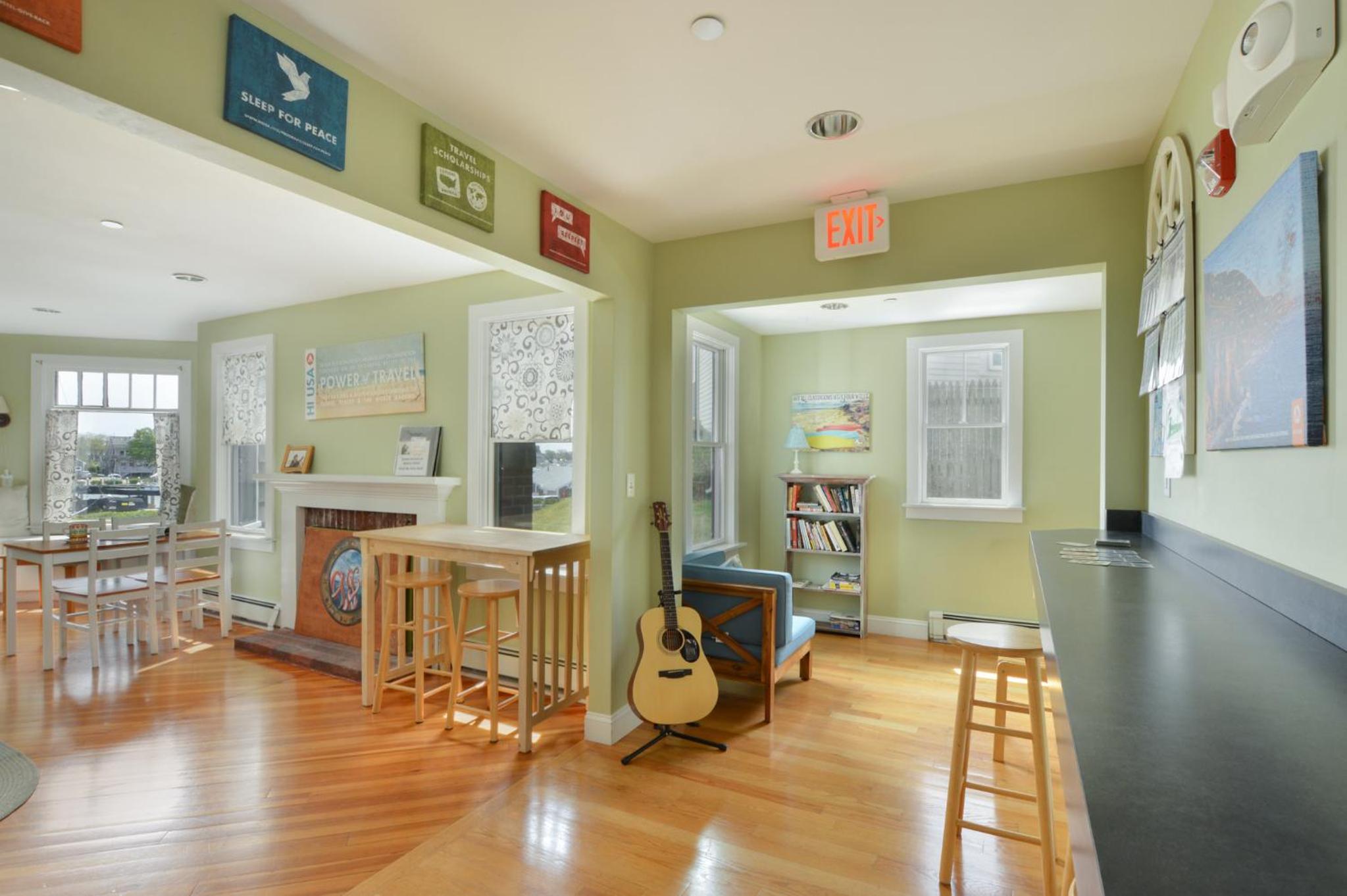 HI - Hyannis Hostel