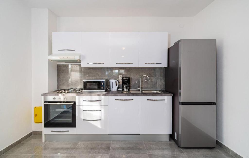 Apartman - Starigrad Paklenica-Rovanjska, Zadarska