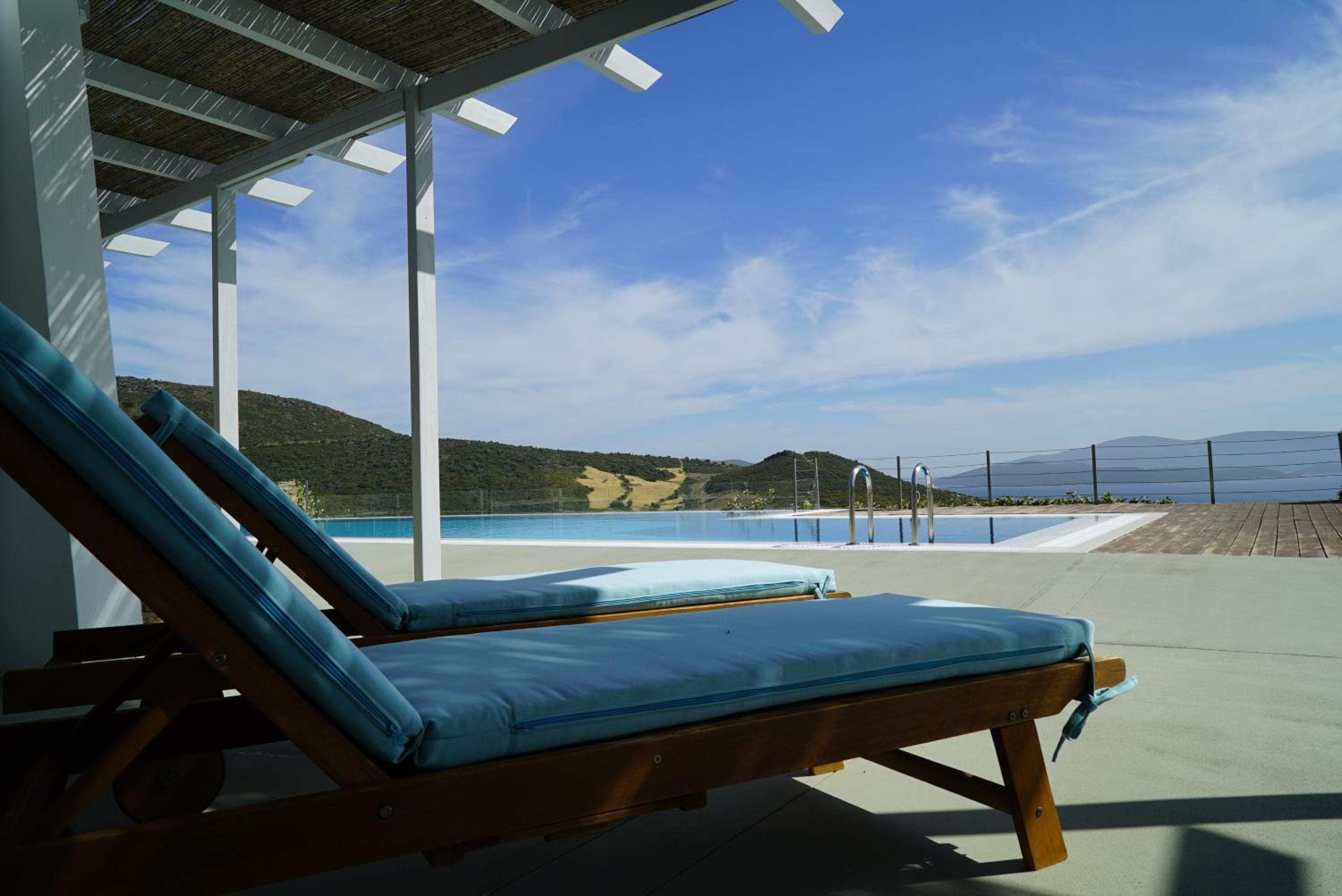 Celini Suites Hotel