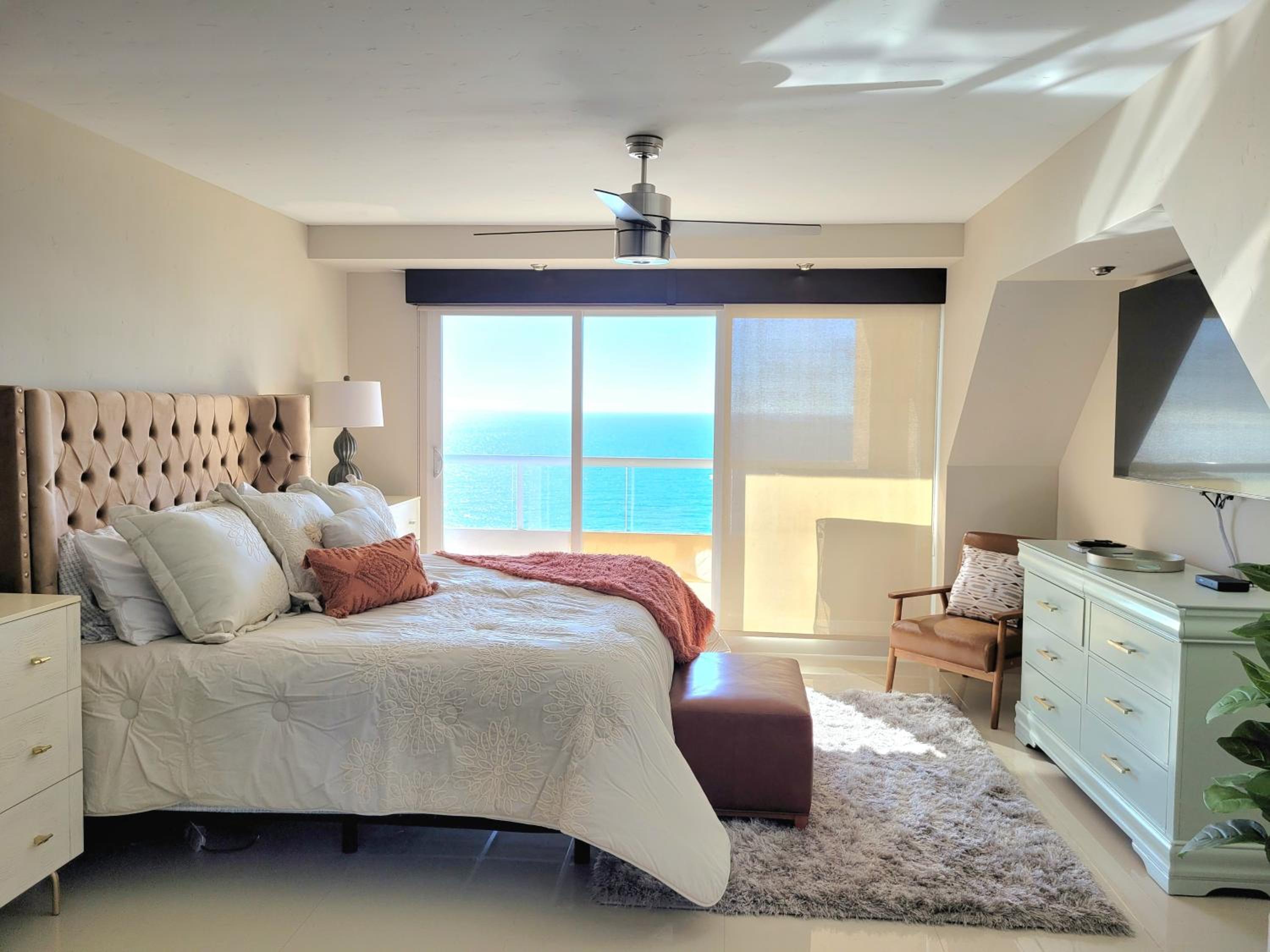 2BD Beach Front Condo with Pool & More