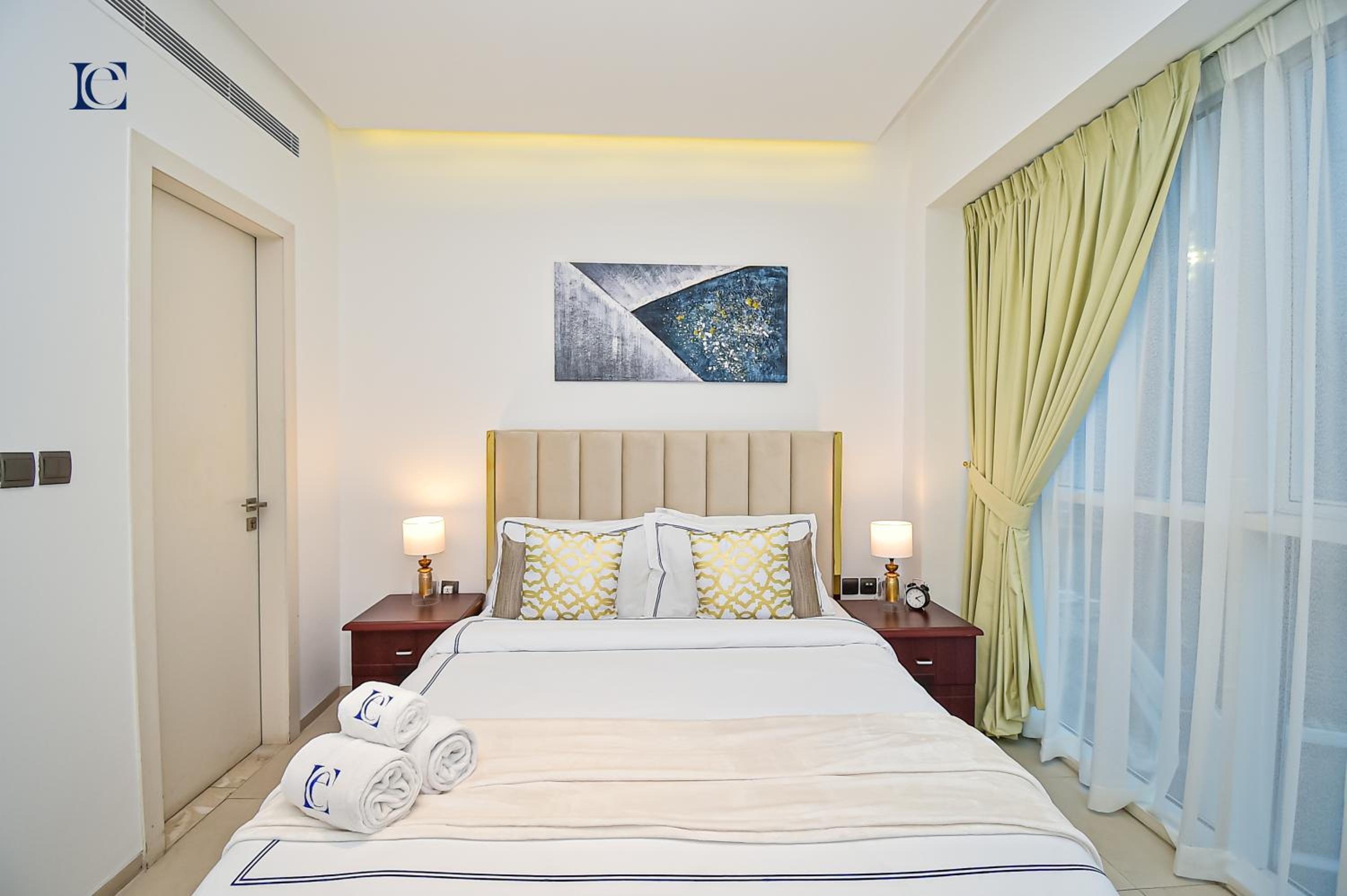 Spacious 1Bed Apt with a huge Balcony in Dubai Marina - VST