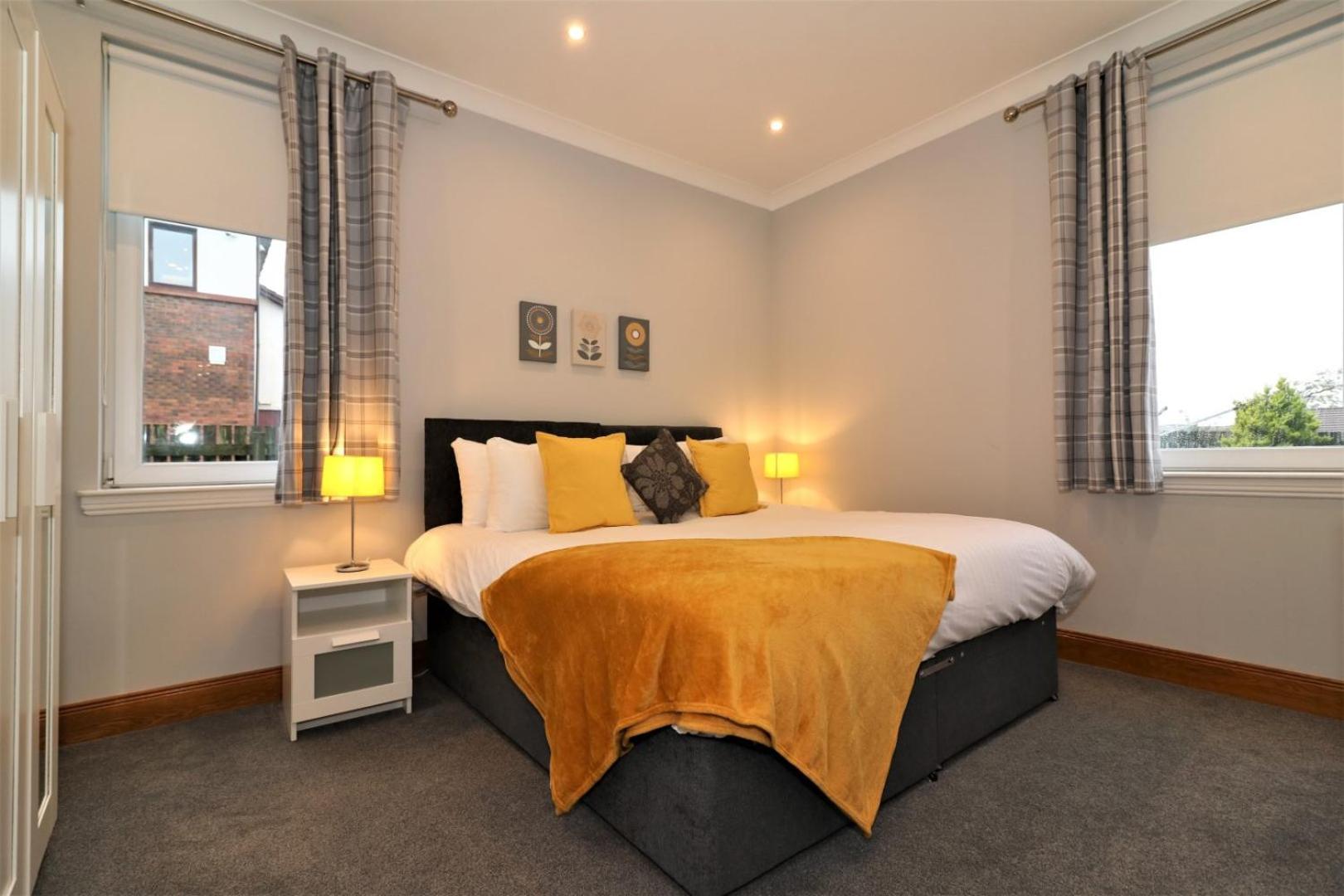Greenlees Clubhouse 3 Bed view 2