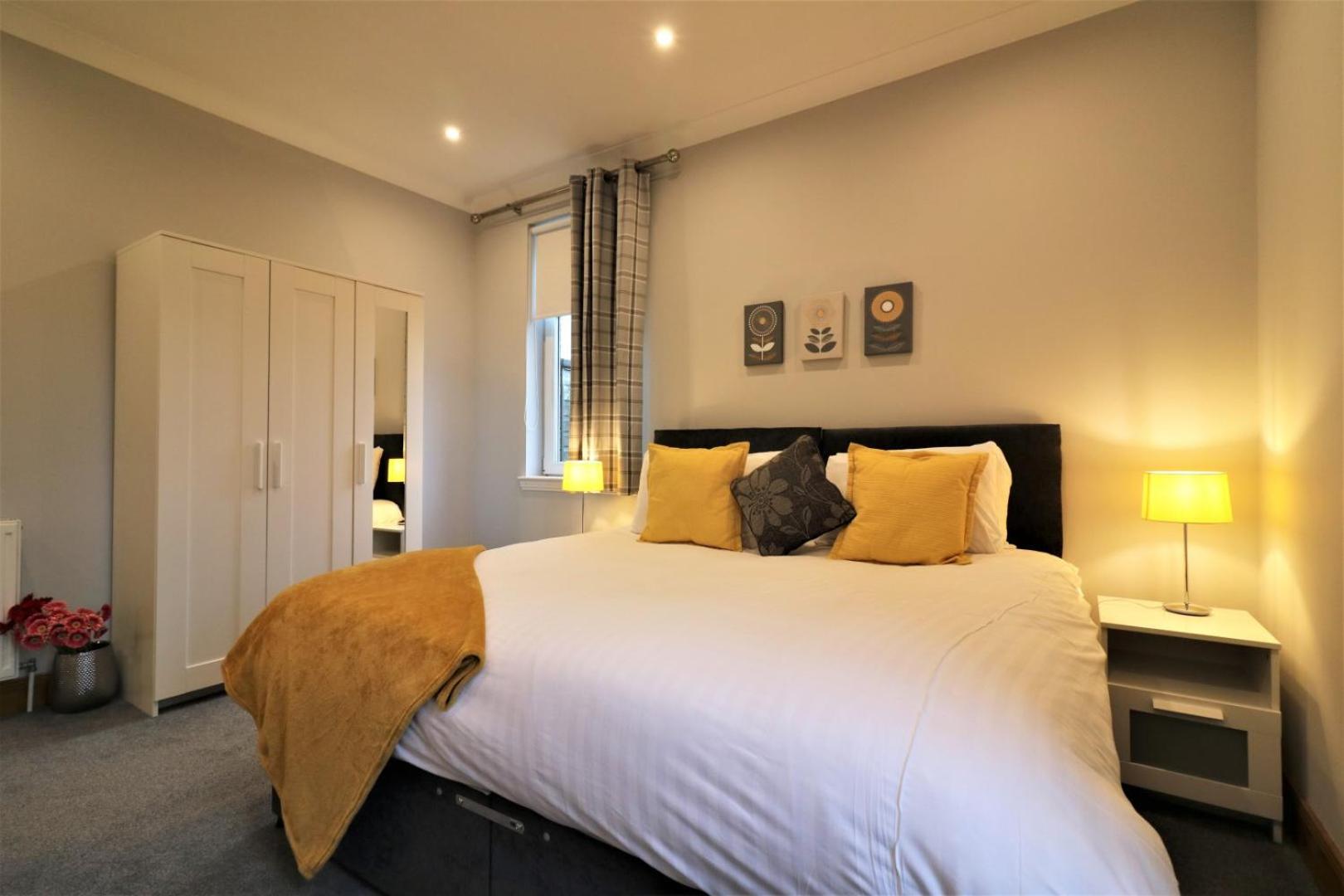 Greenlees Clubhouse 3 Bed view 3