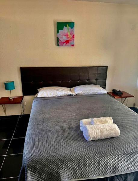 Travellers Point Hotel