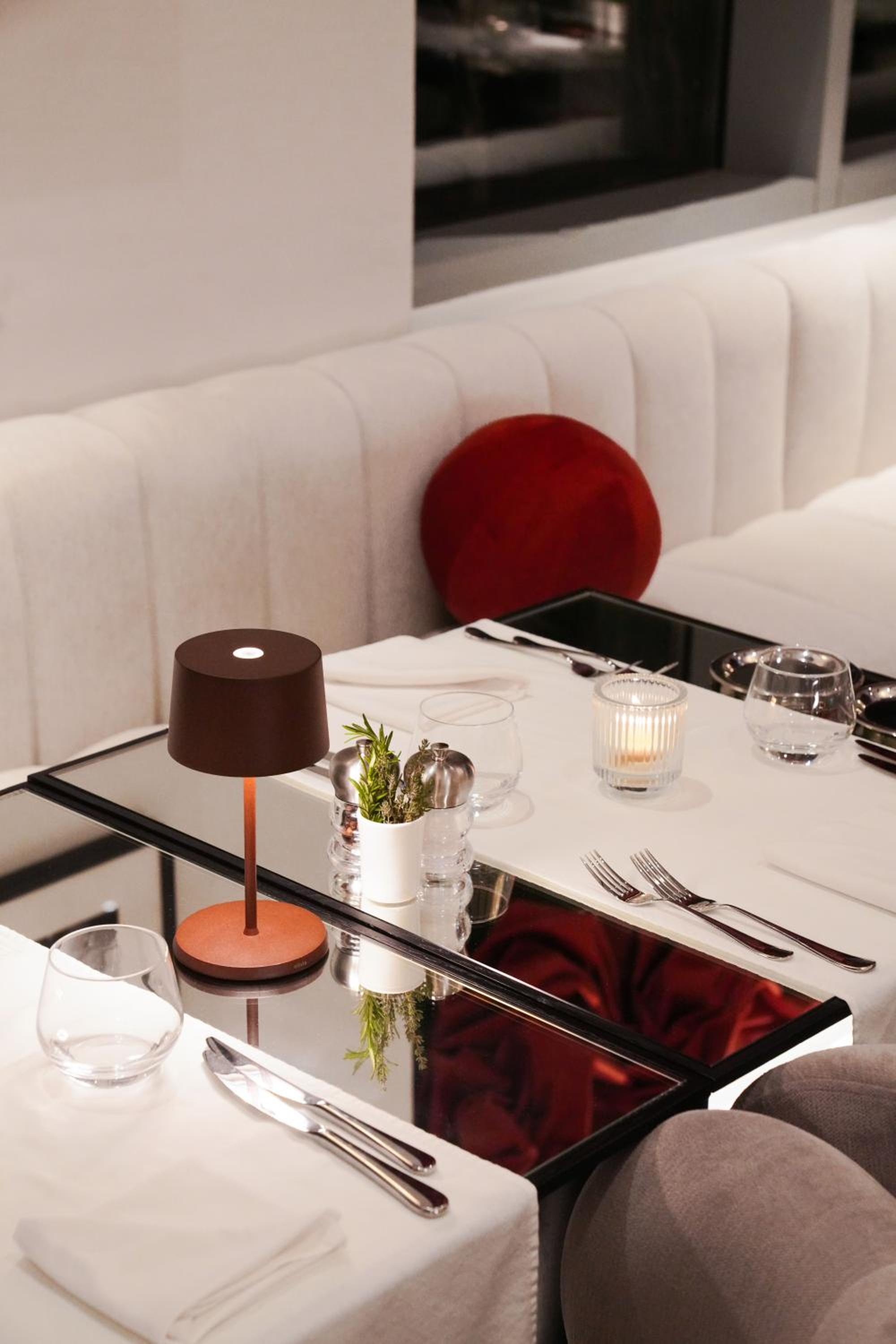 Food & Beverage