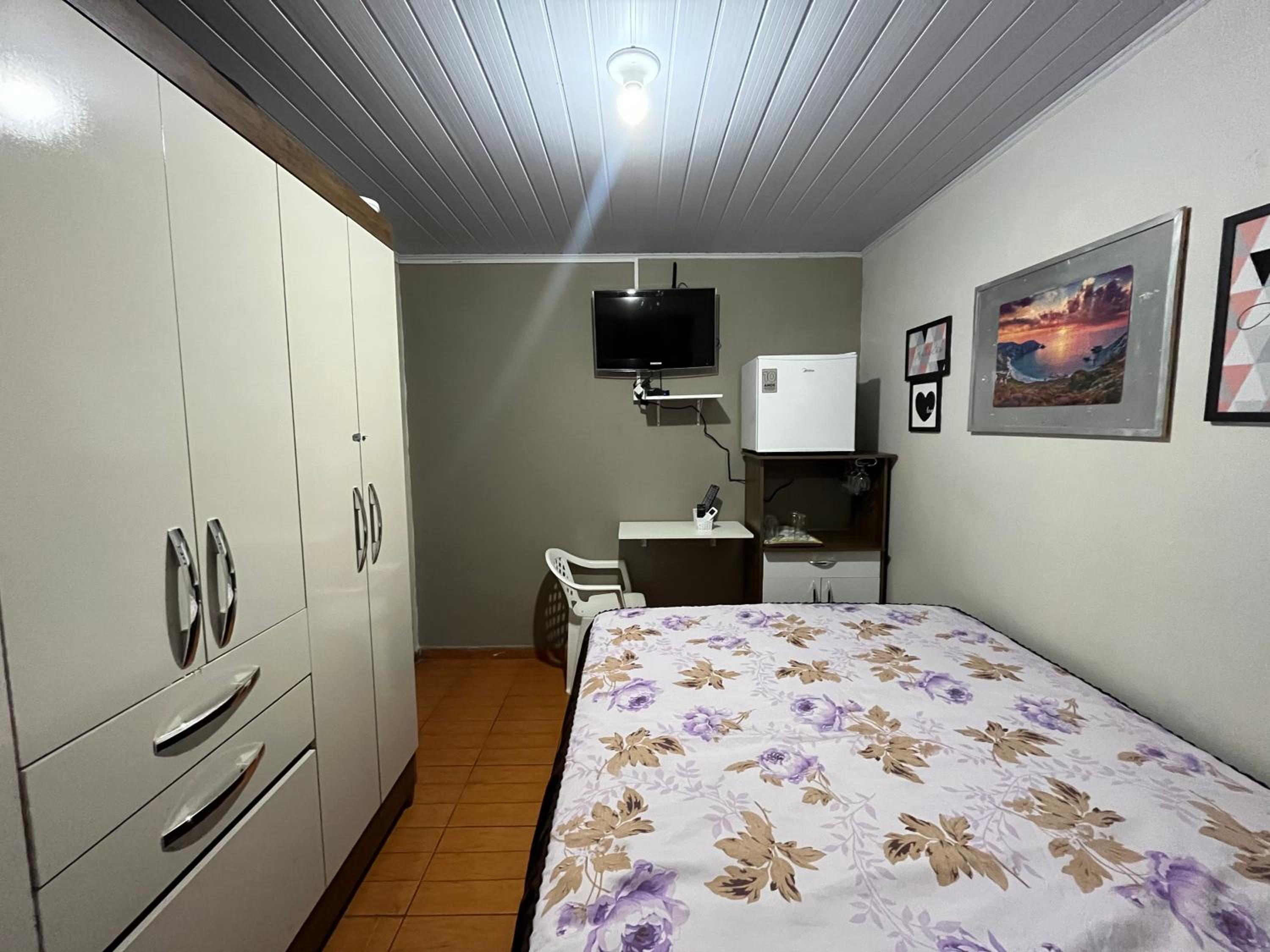 Casa Recanto - Quarto simples view 2