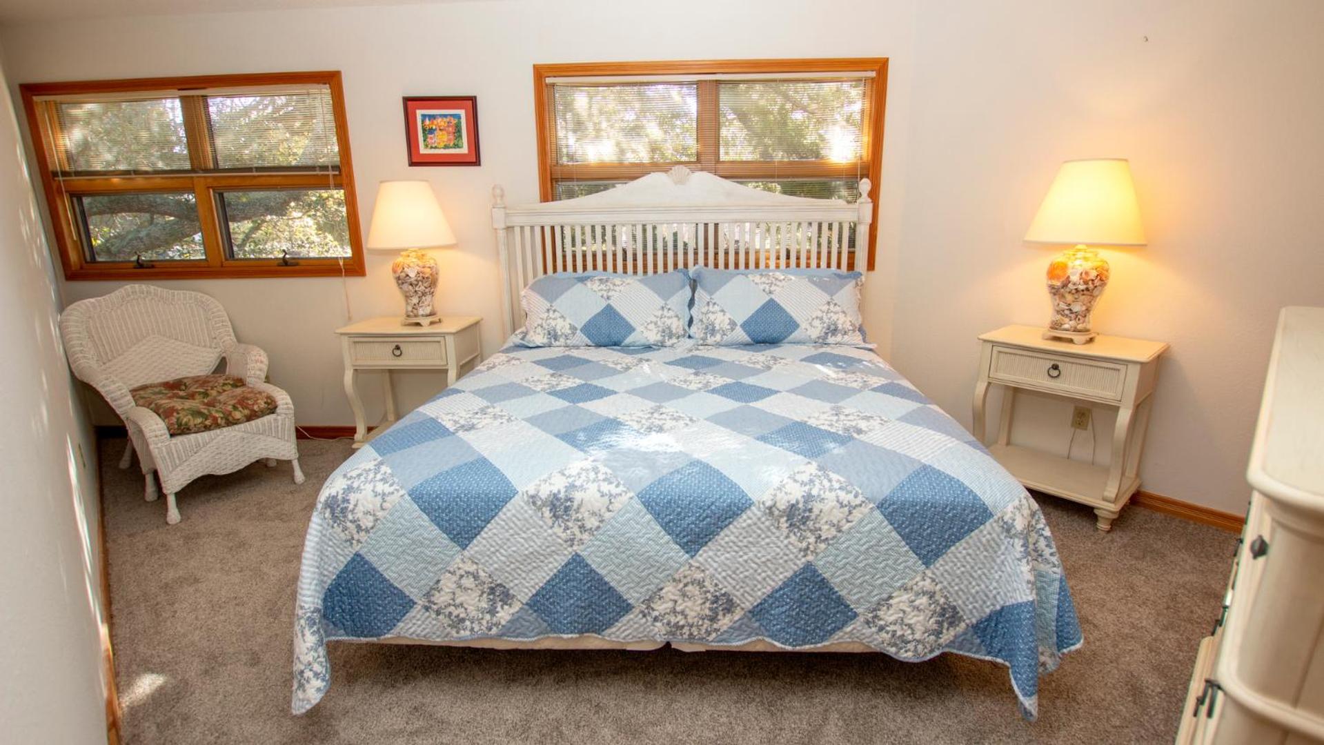 137, Sandpiper- Oceanside, Hot Tub, Close to Beach and Community Amenities!