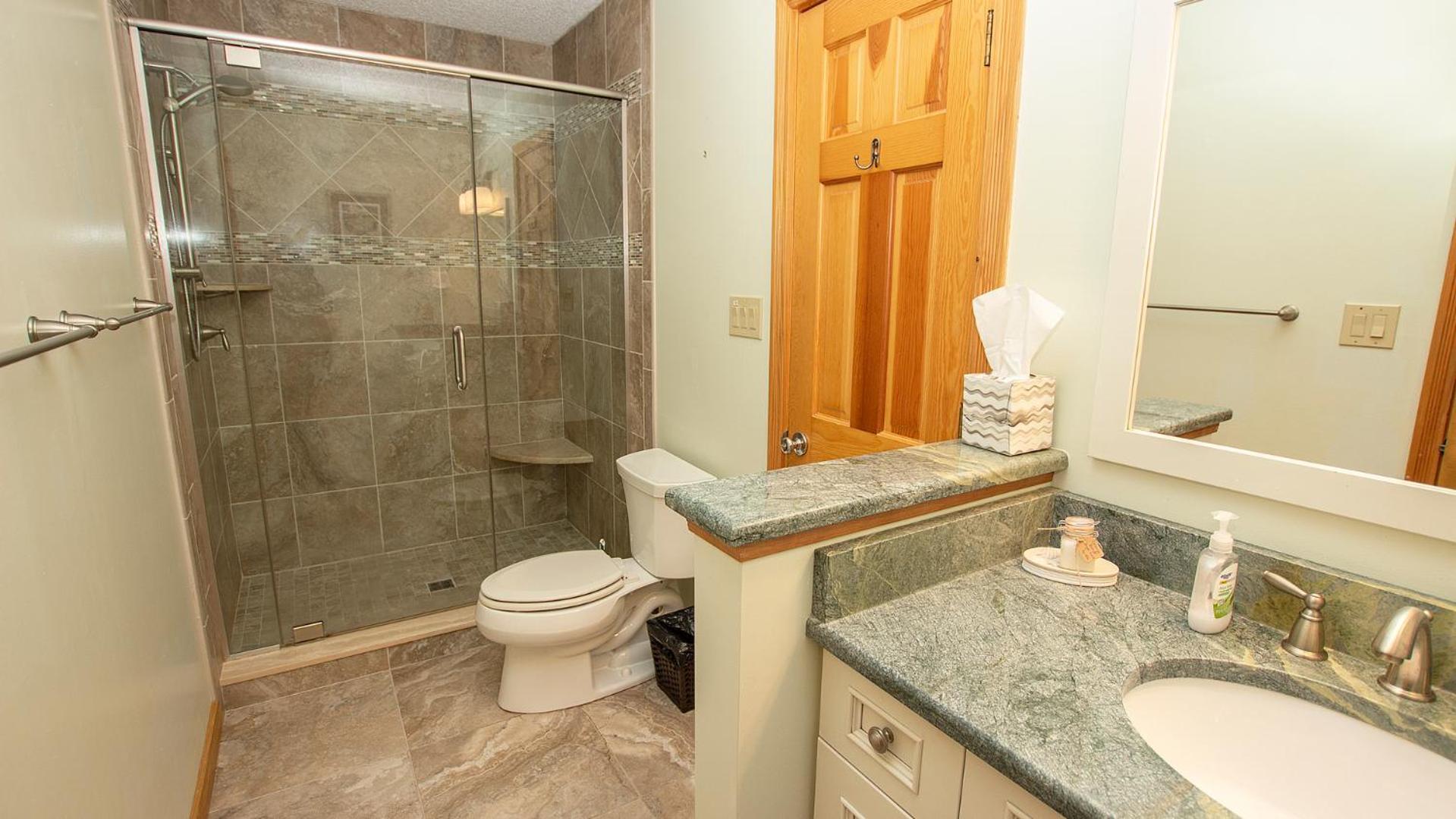 137, Sandpiper- Oceanside, Hot Tub, Close to Beach and Community Amenities!