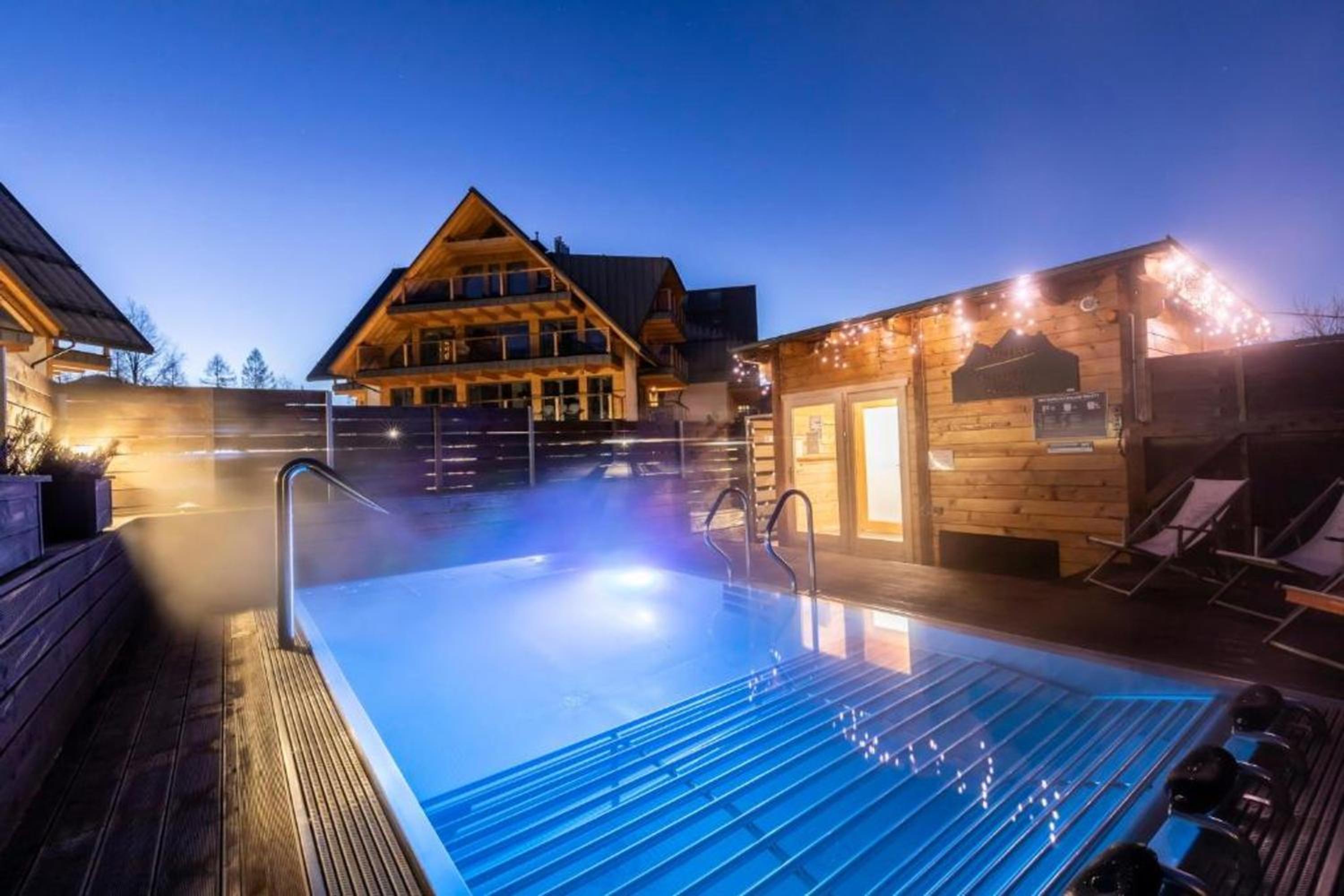 Apartament HALNICA Pod Skocznią - JACUZZI & SAUNA