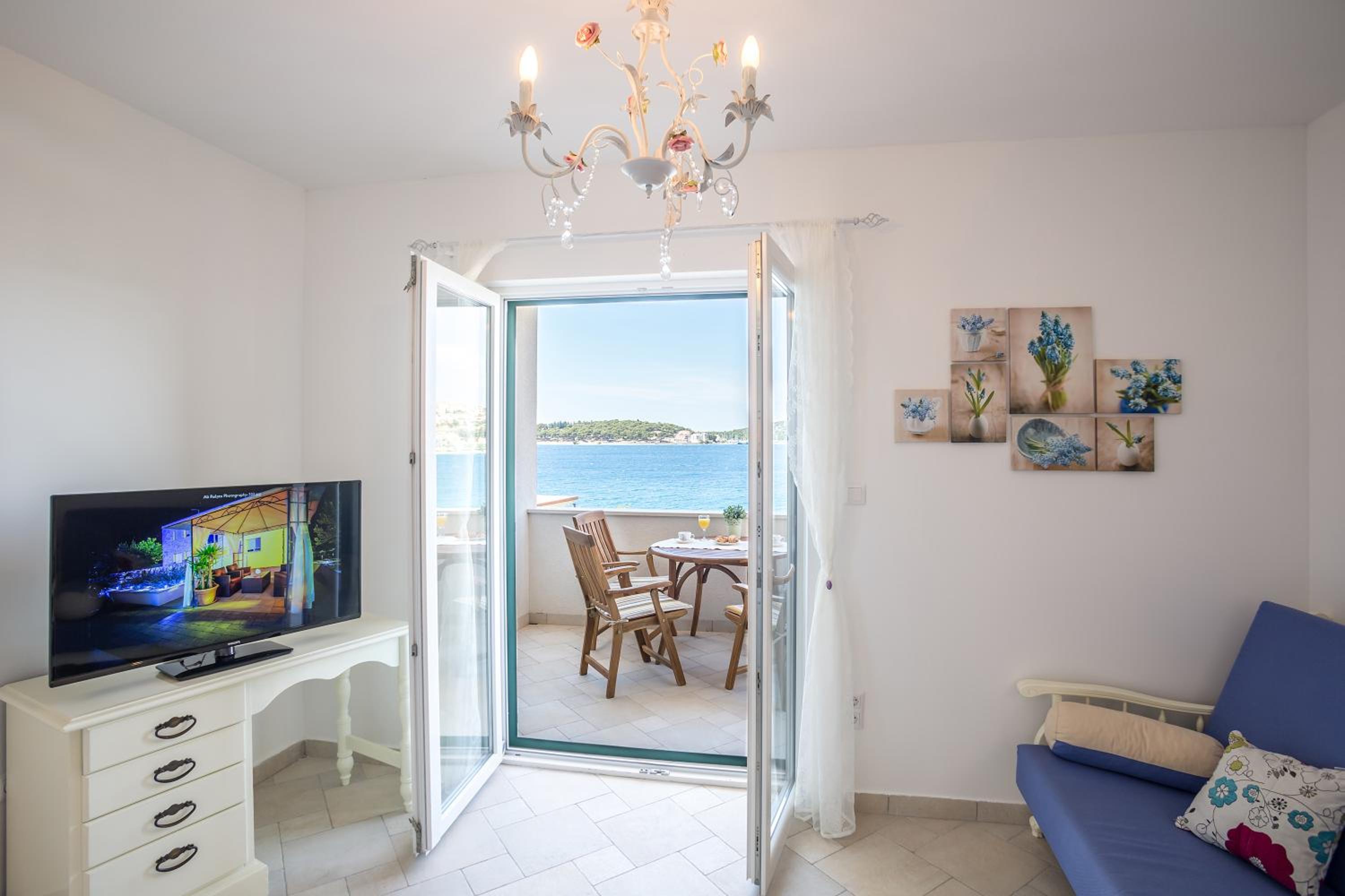 Apartments Oleandar view 5