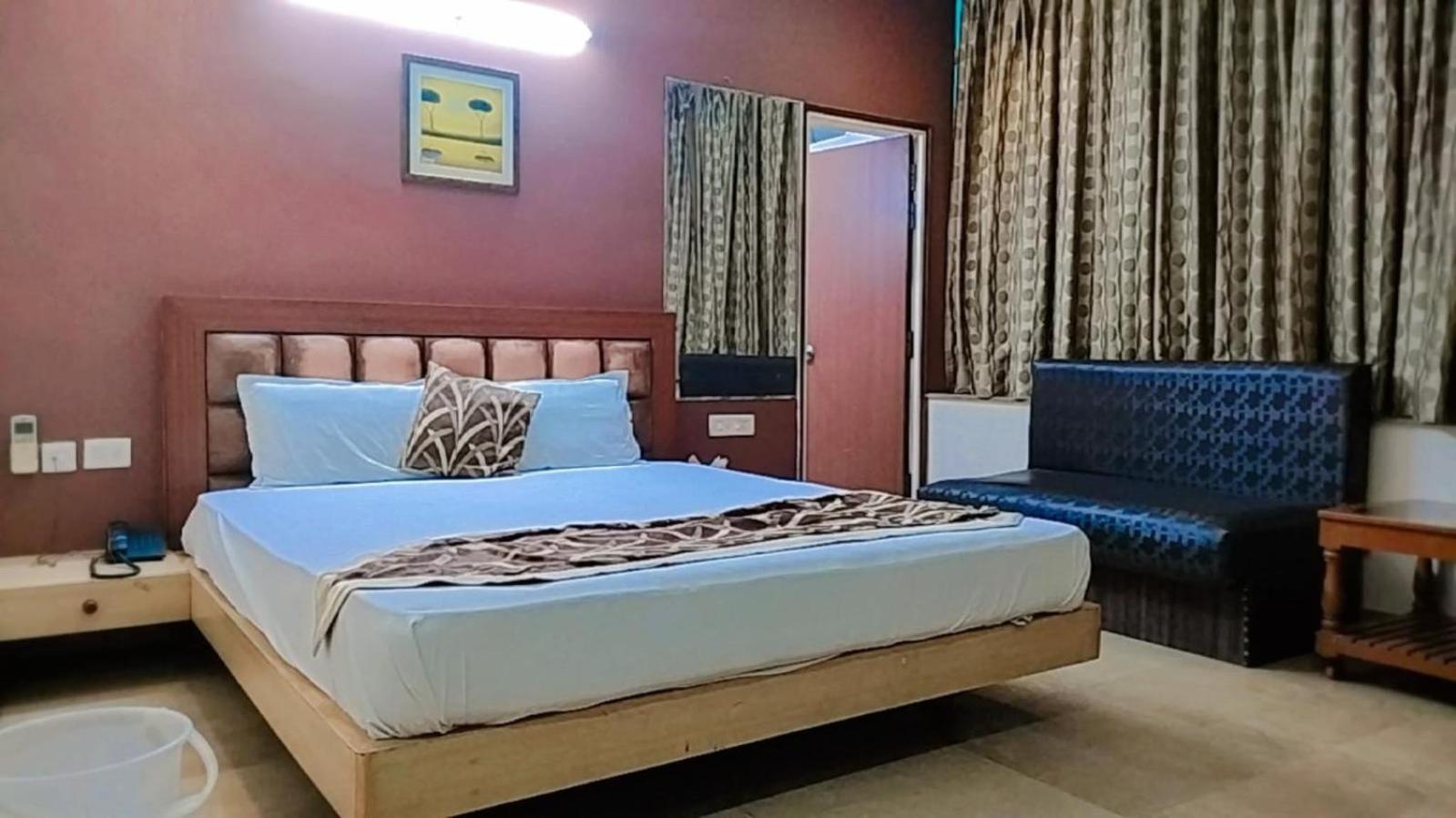 HOTEL VAANI CONTINENTAL