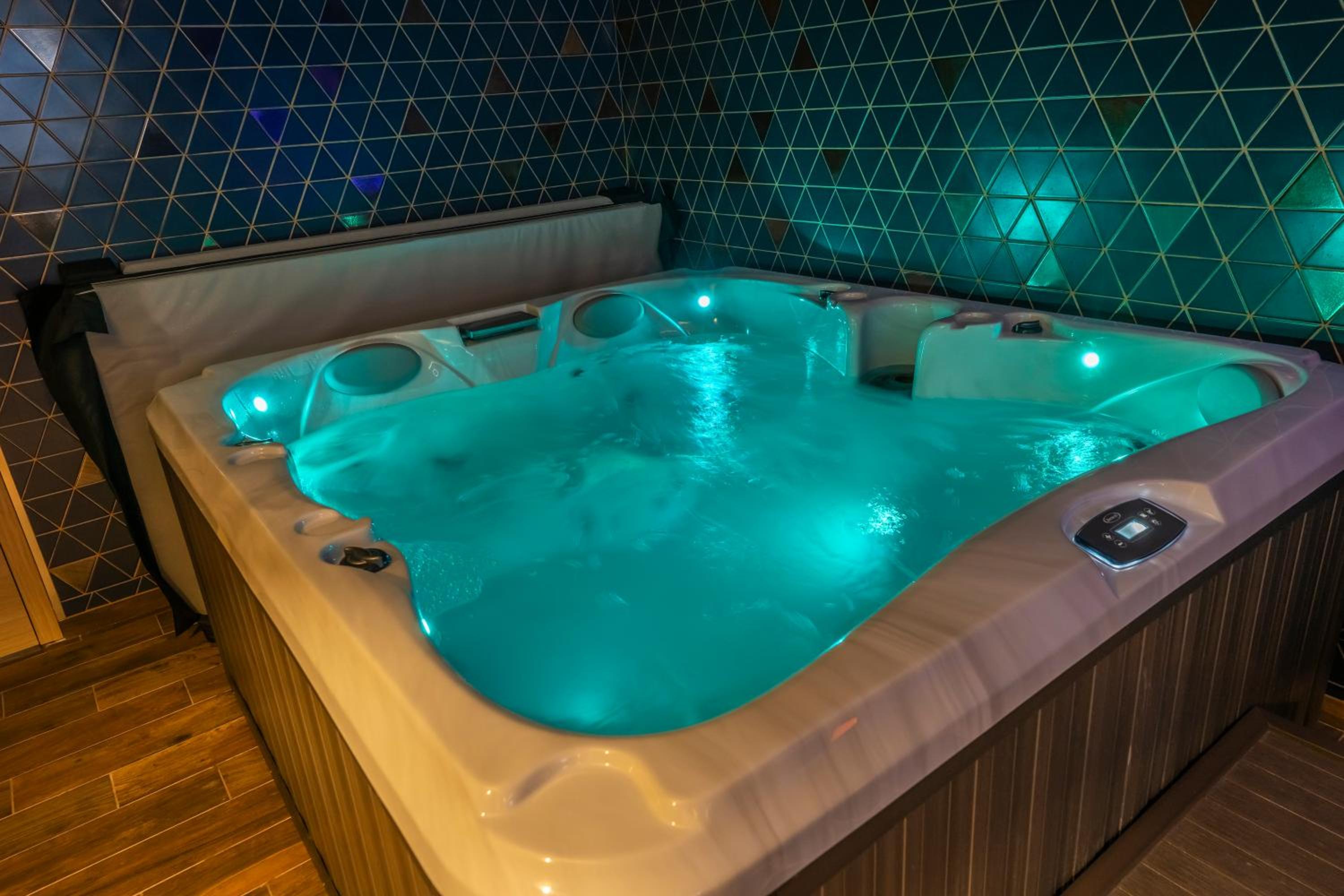 Jacuzzi