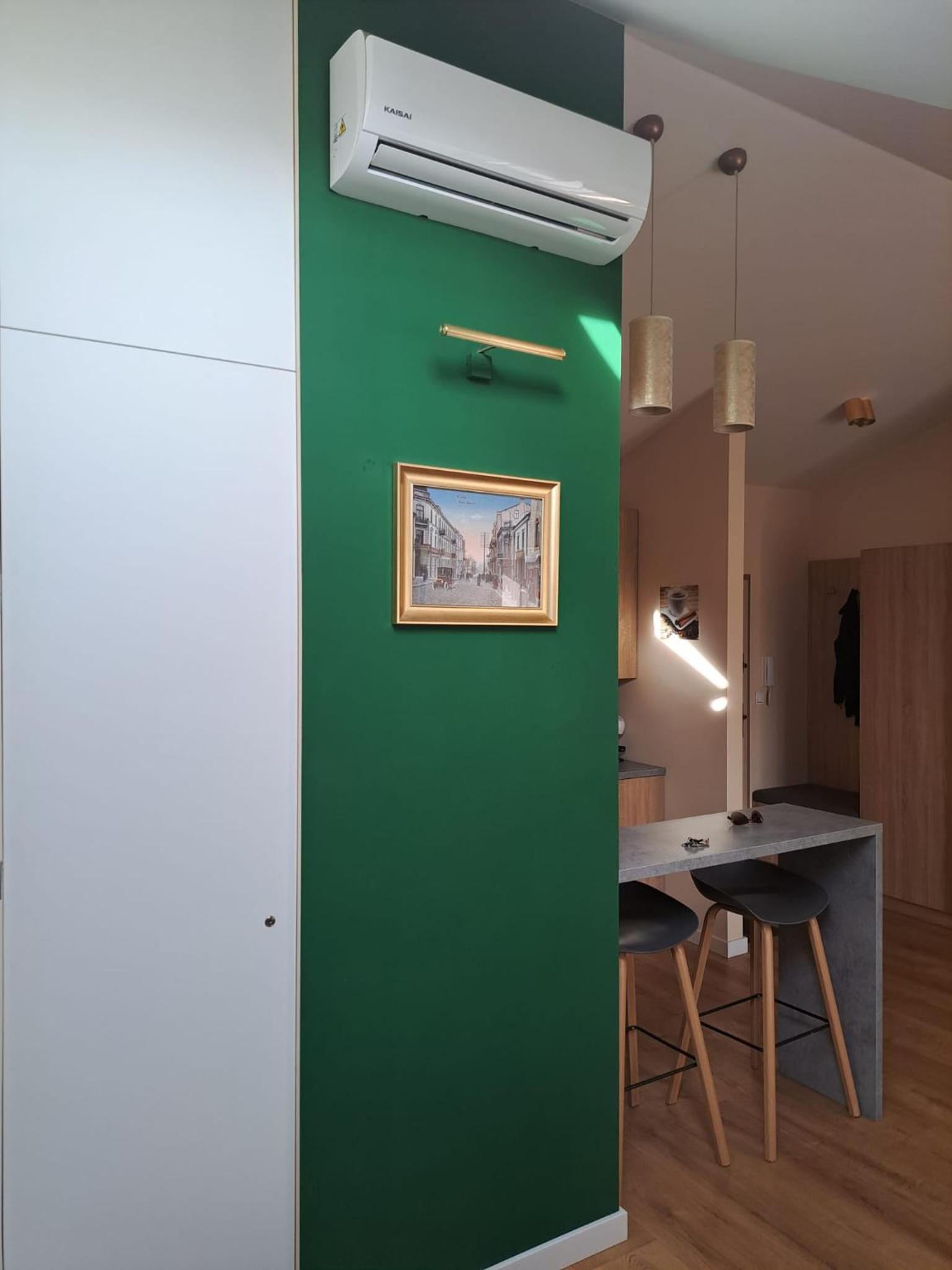 Apartament Ceglany - centrum, prywatne miejsce parkingowe, klimatyzacja