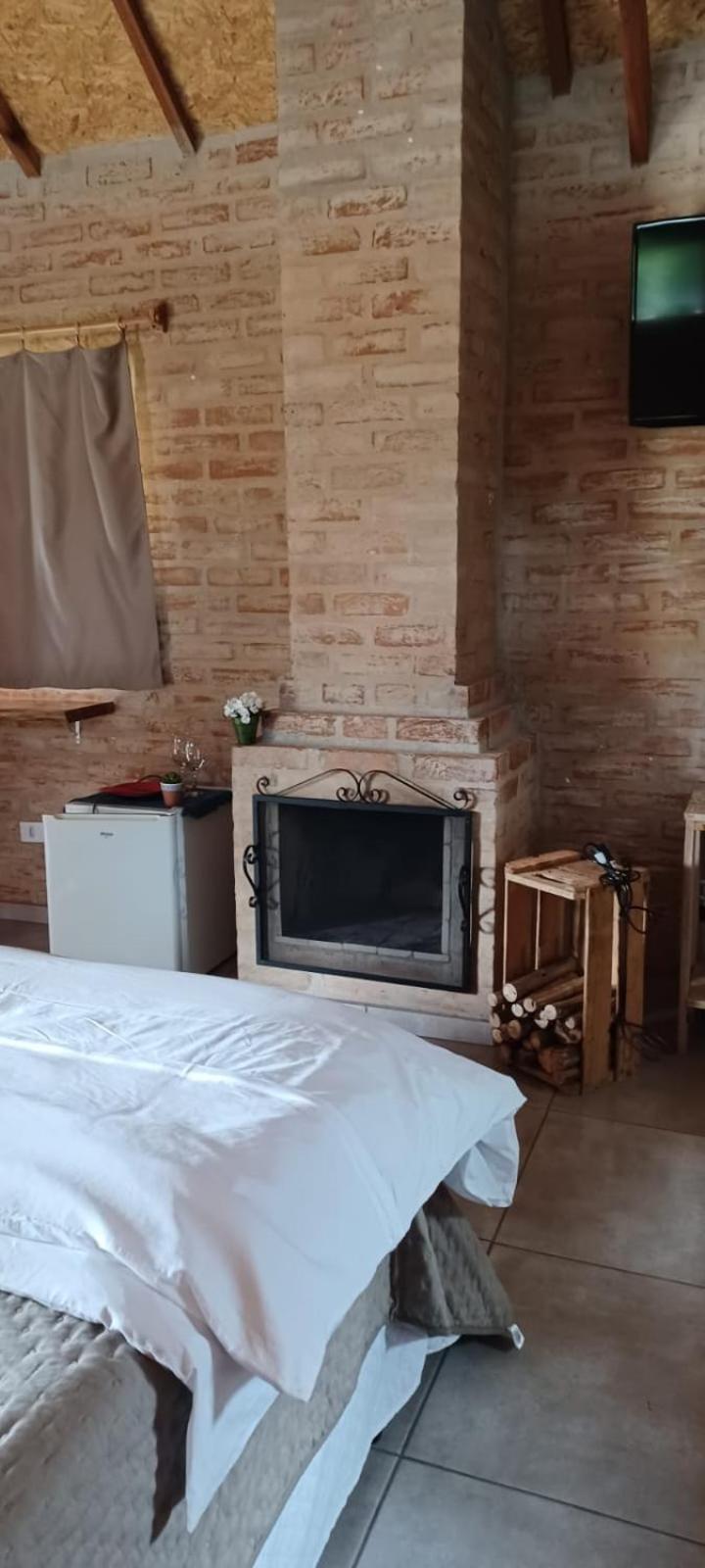 Chalé Rústico com Hidromassagem em Santo Antônio do Pinhal view 3