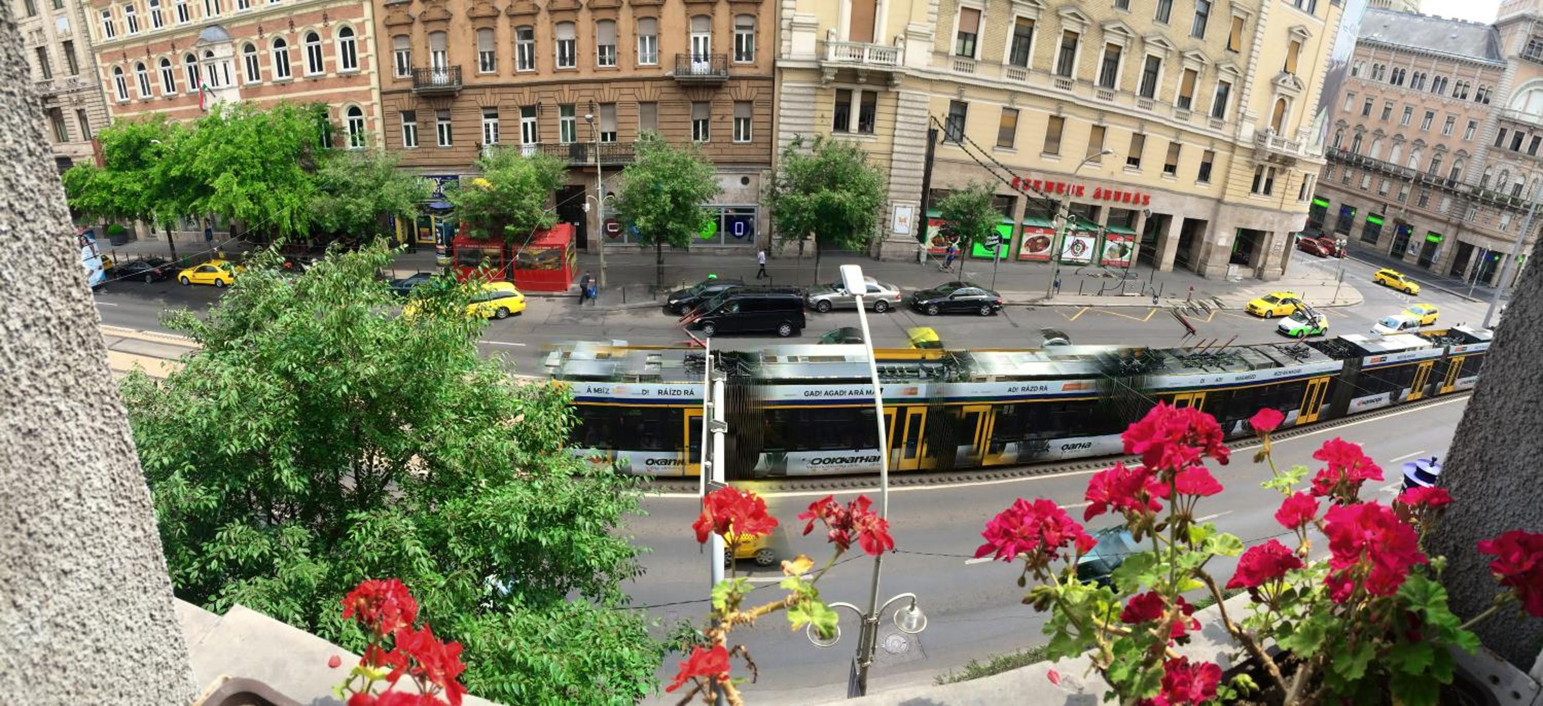 Firstapartments Inn City Center