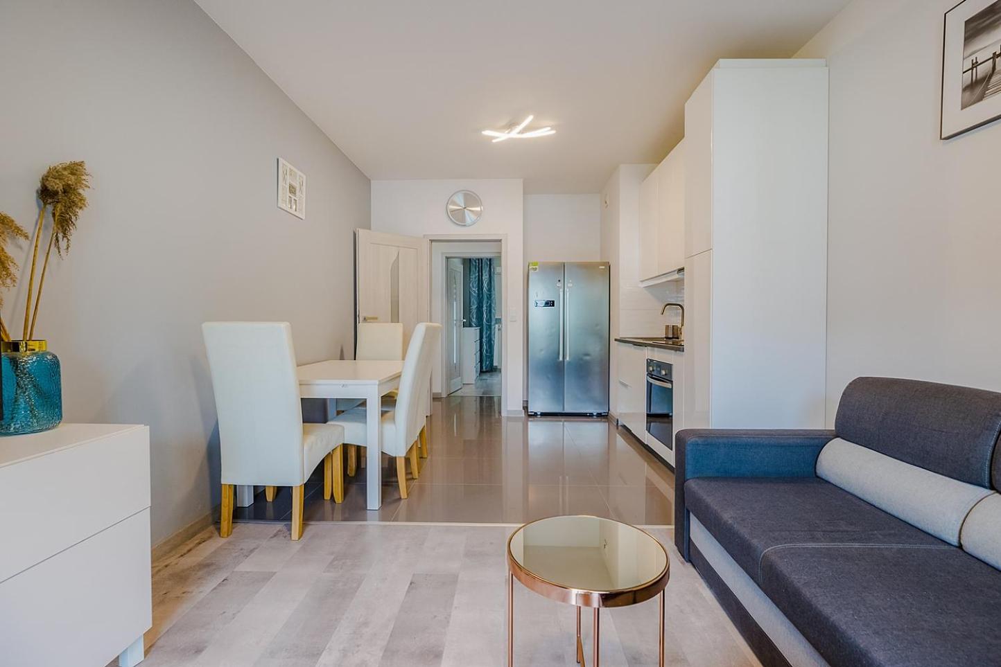 Family Apartment Żoliborz by Renters view 4