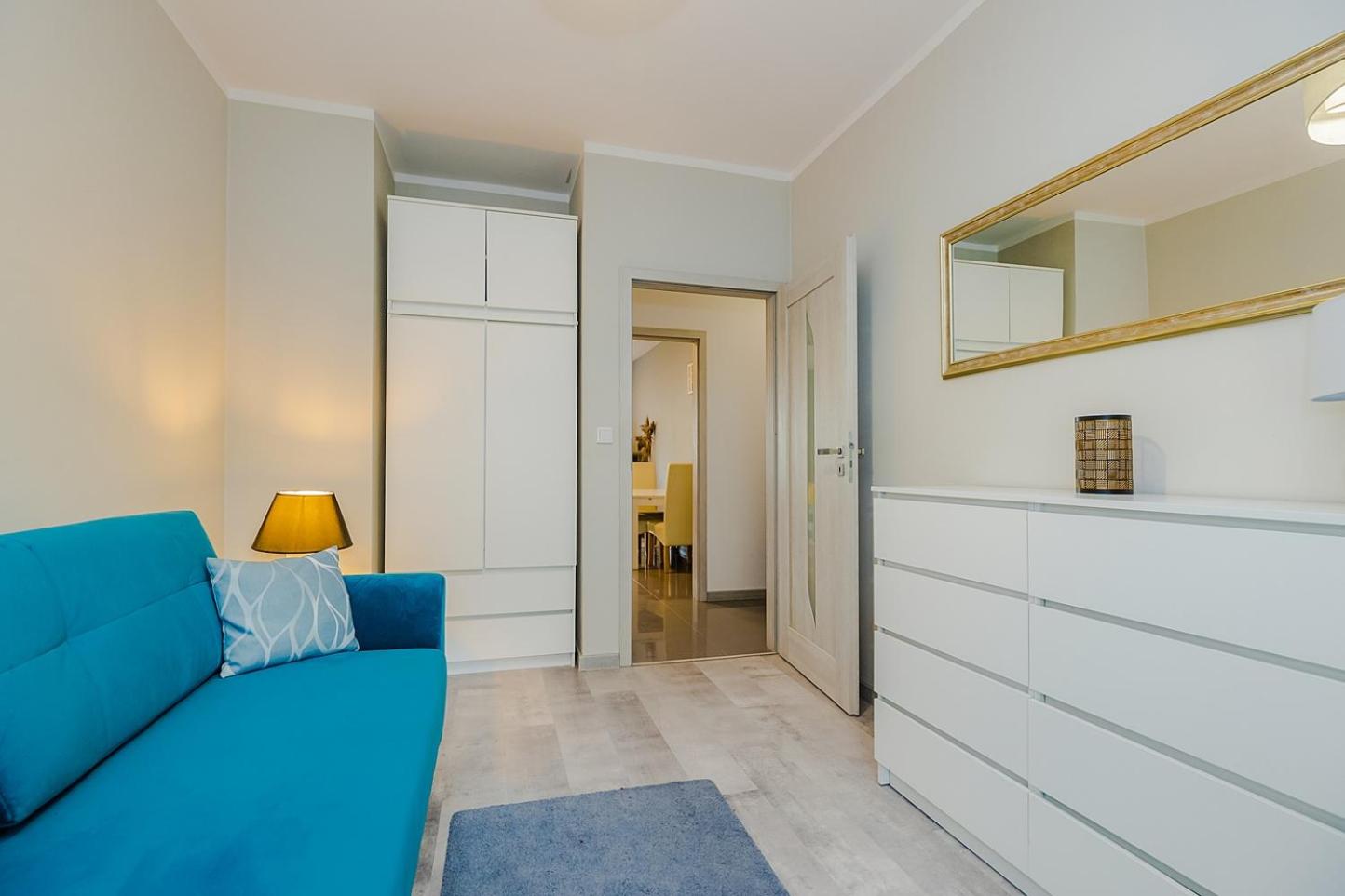 Family Apartment Żoliborz by Renters
