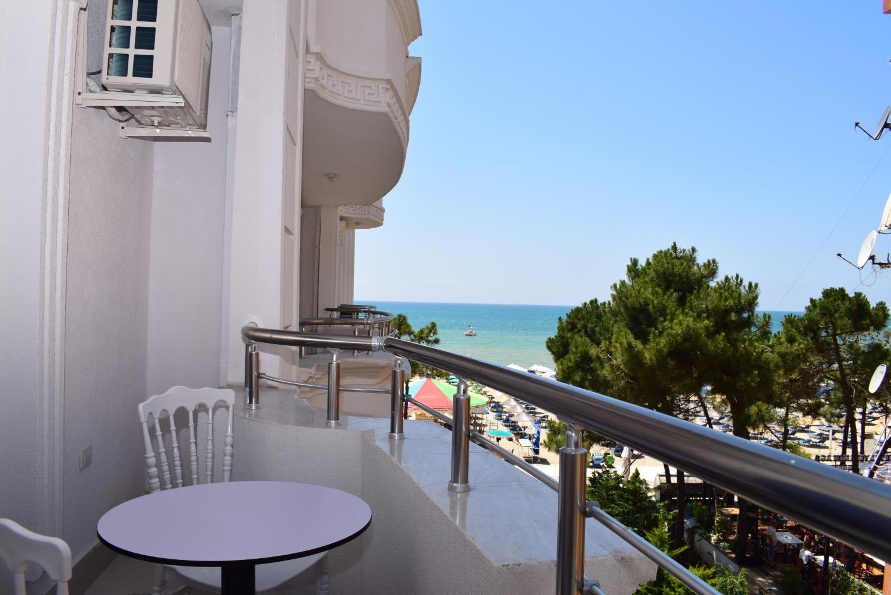 Alb's Apartment 2