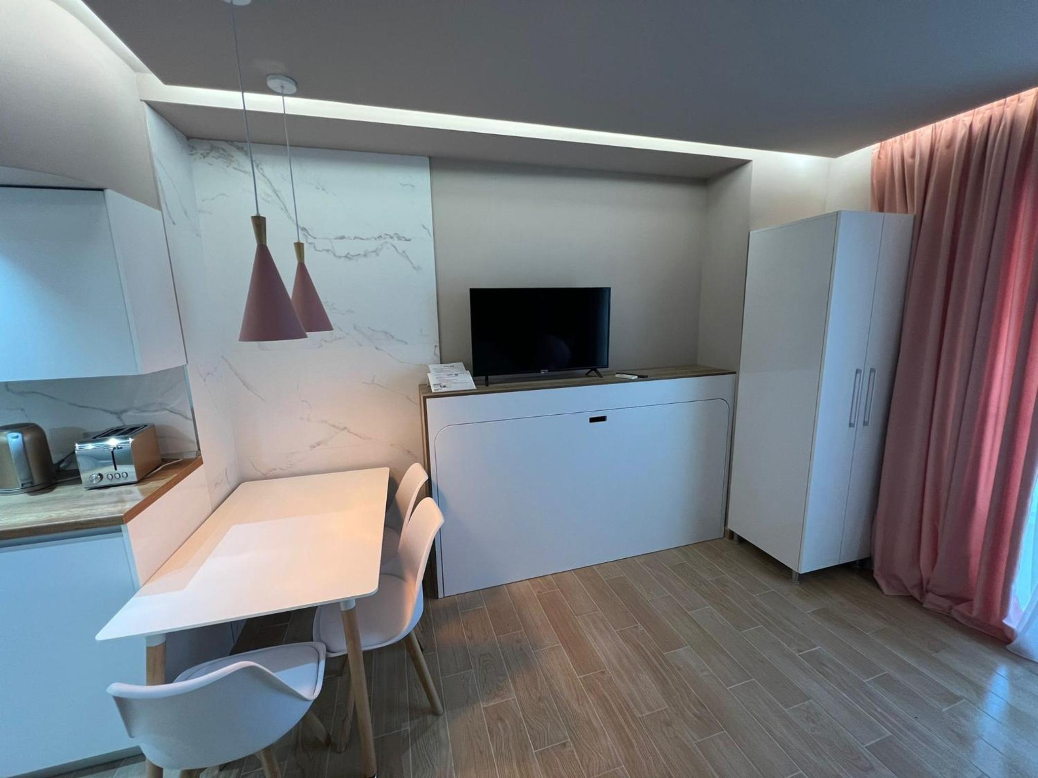 Alb's Apartment 2