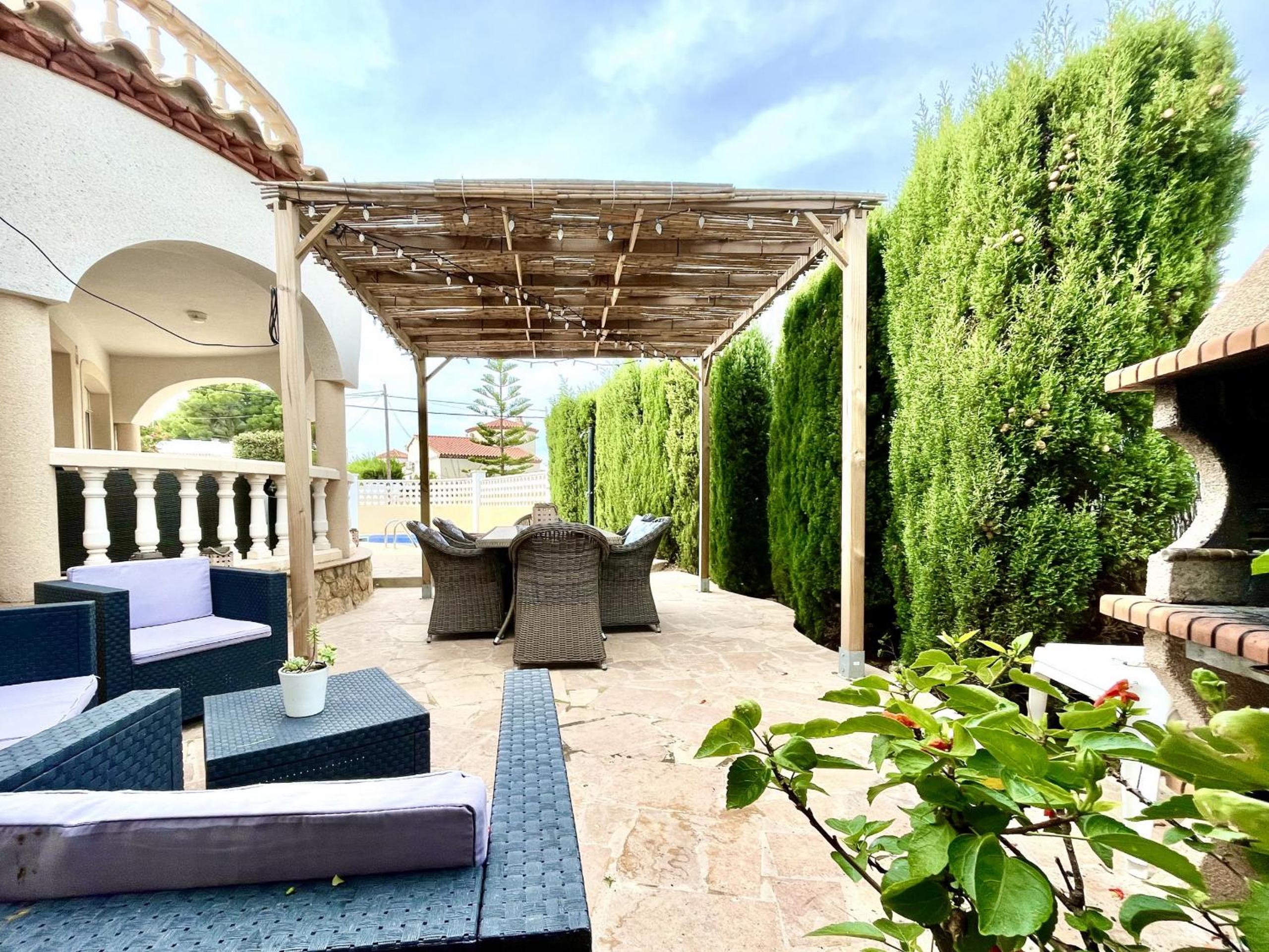 Villa Avondale 3bedroom villa with air-conditioning & private swimming pool photo 3