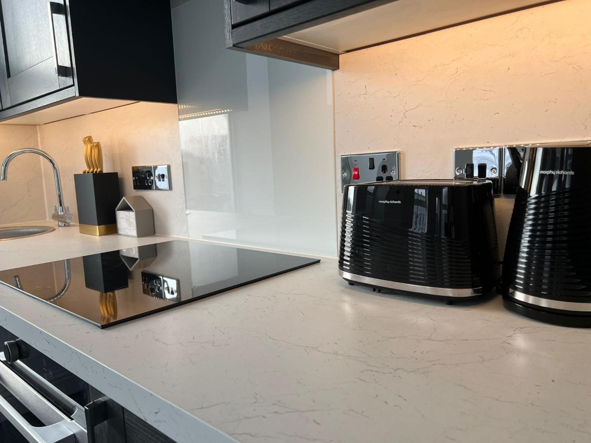 Stylish Central Studio Apartment Modern Luxury