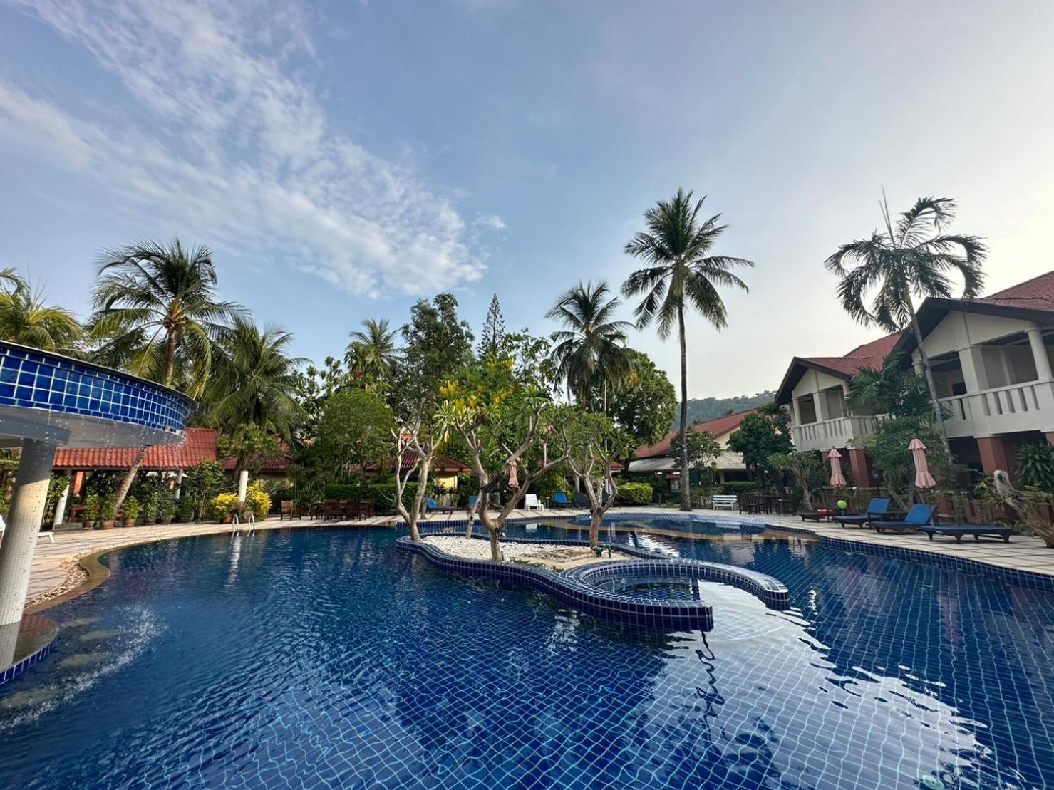 Patong Leelavadee Hua Ting Holiday Phuket — 15