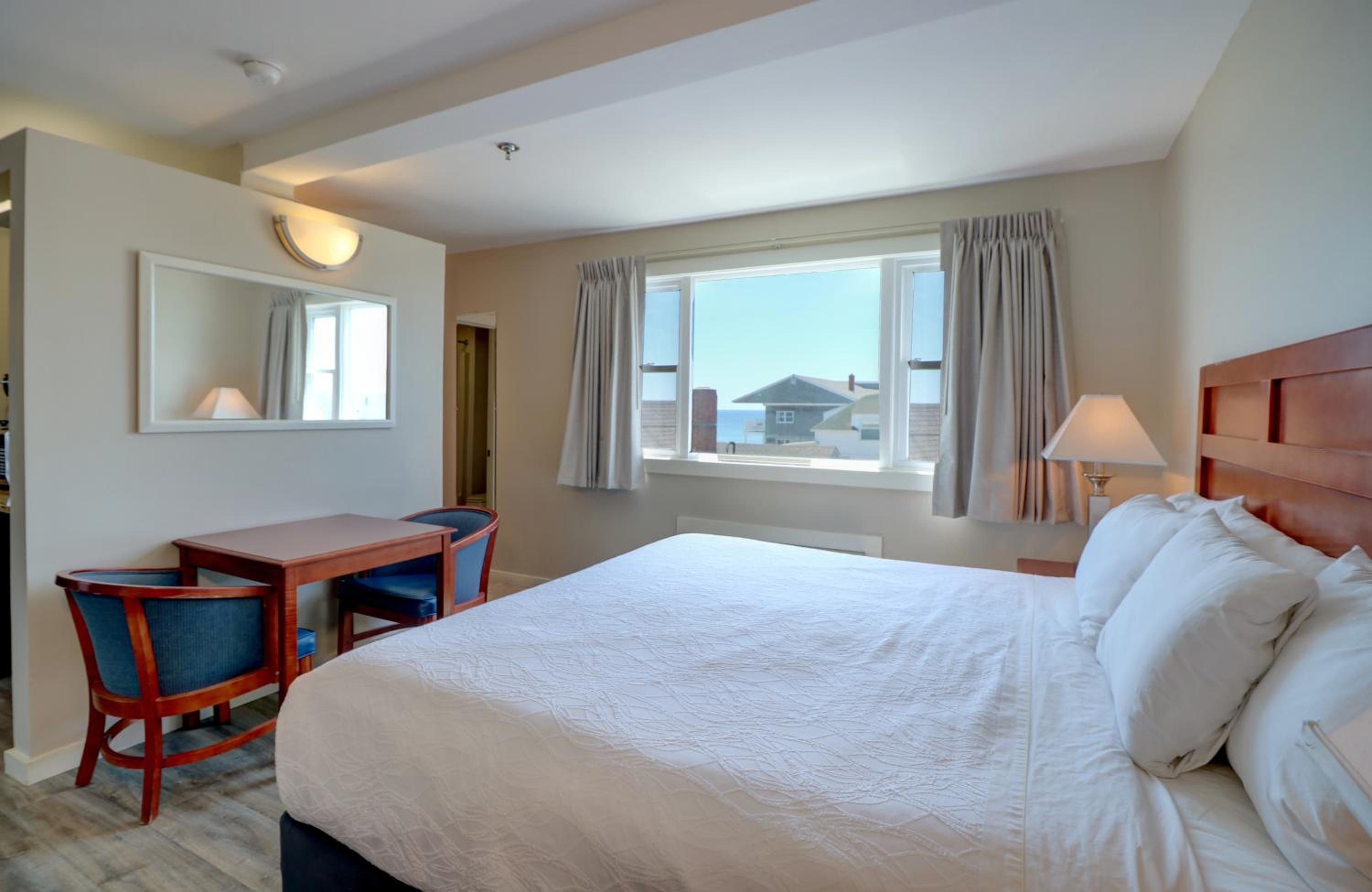 Atlantic Oceanfront Hotel, Wells Beach - Property Image 12