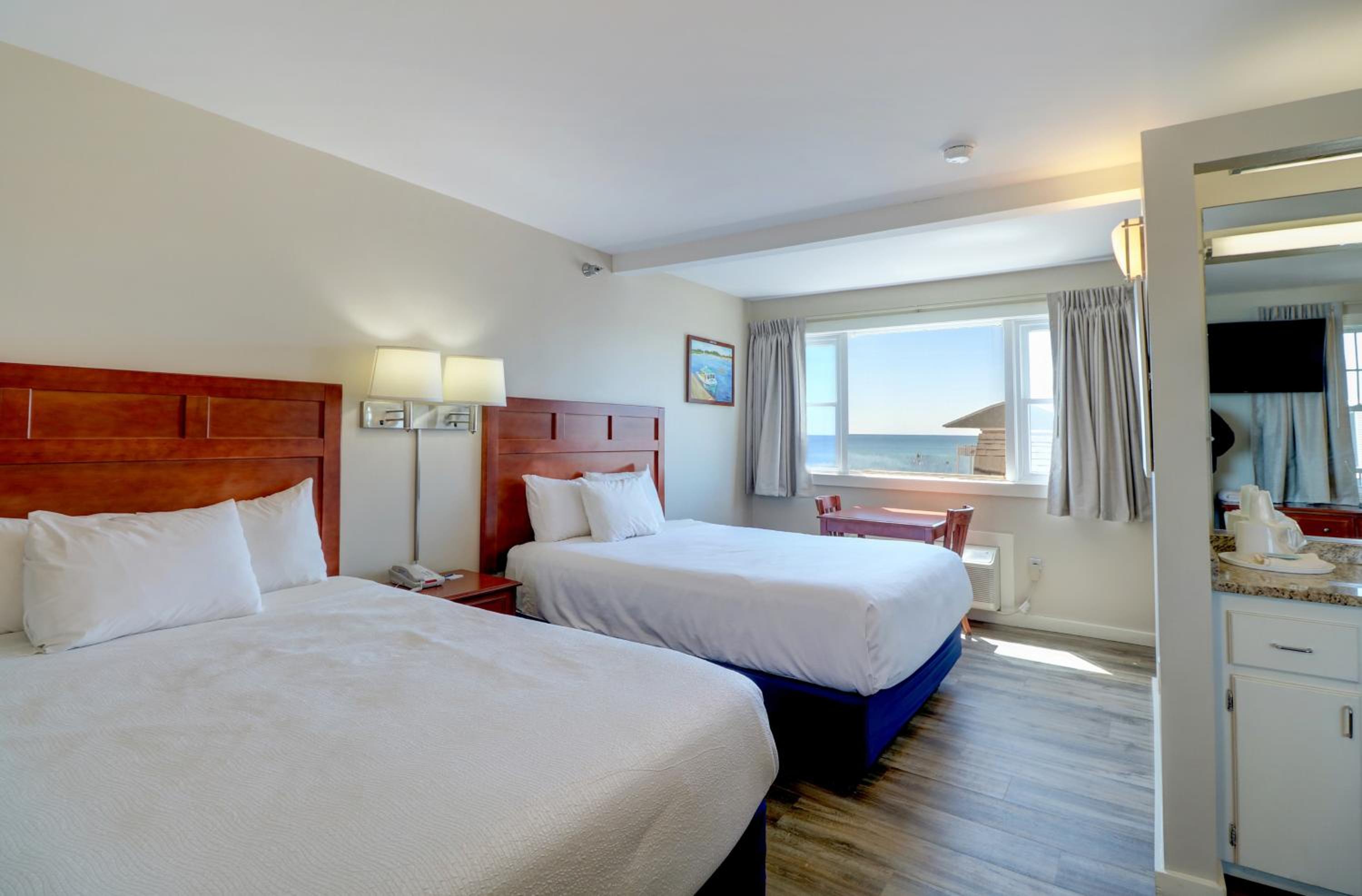 Atlantic Oceanfront Hotel, Wells Beach - Property Image 13