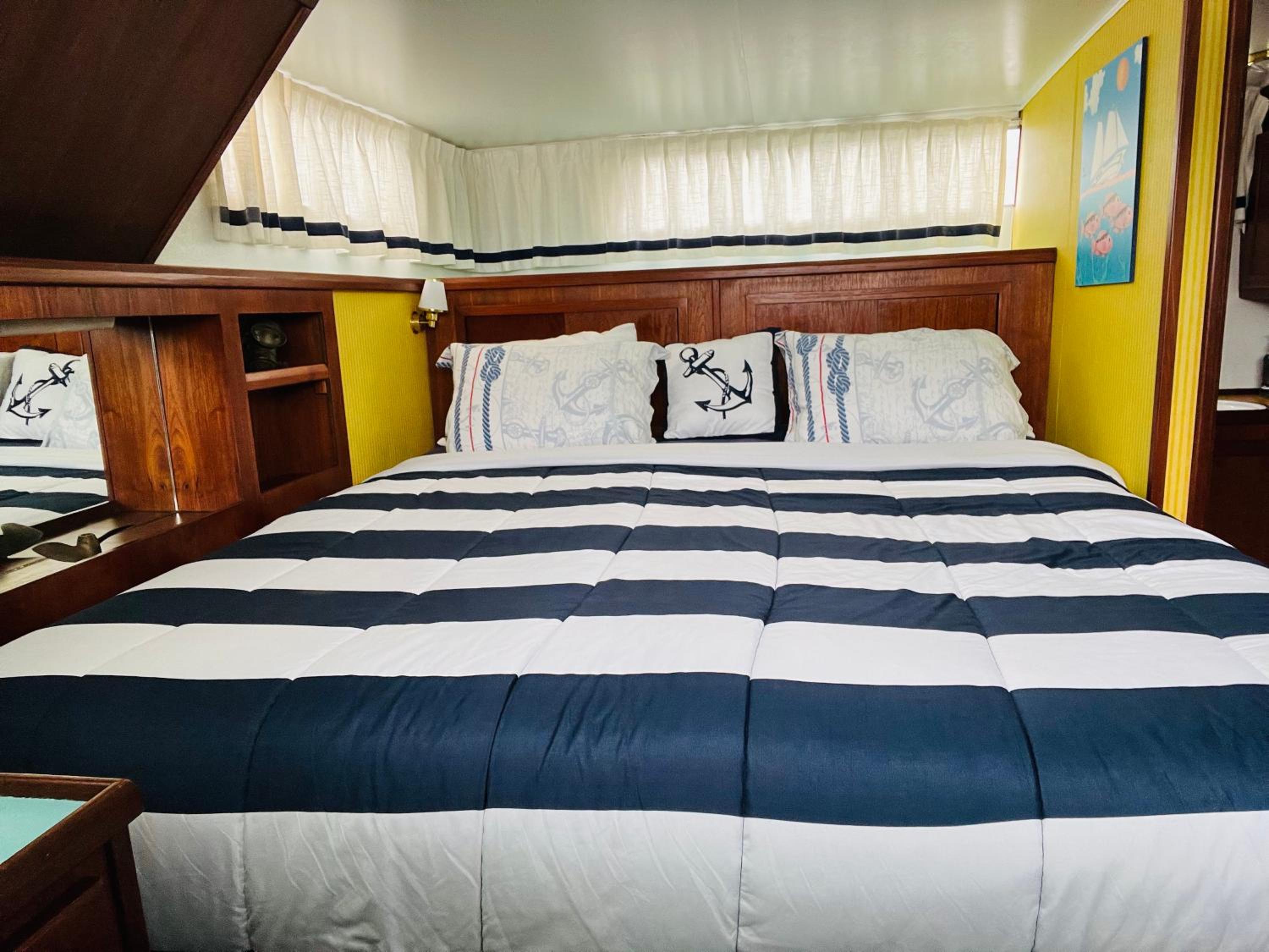 Maine Bed & Boat, Mazu view 3