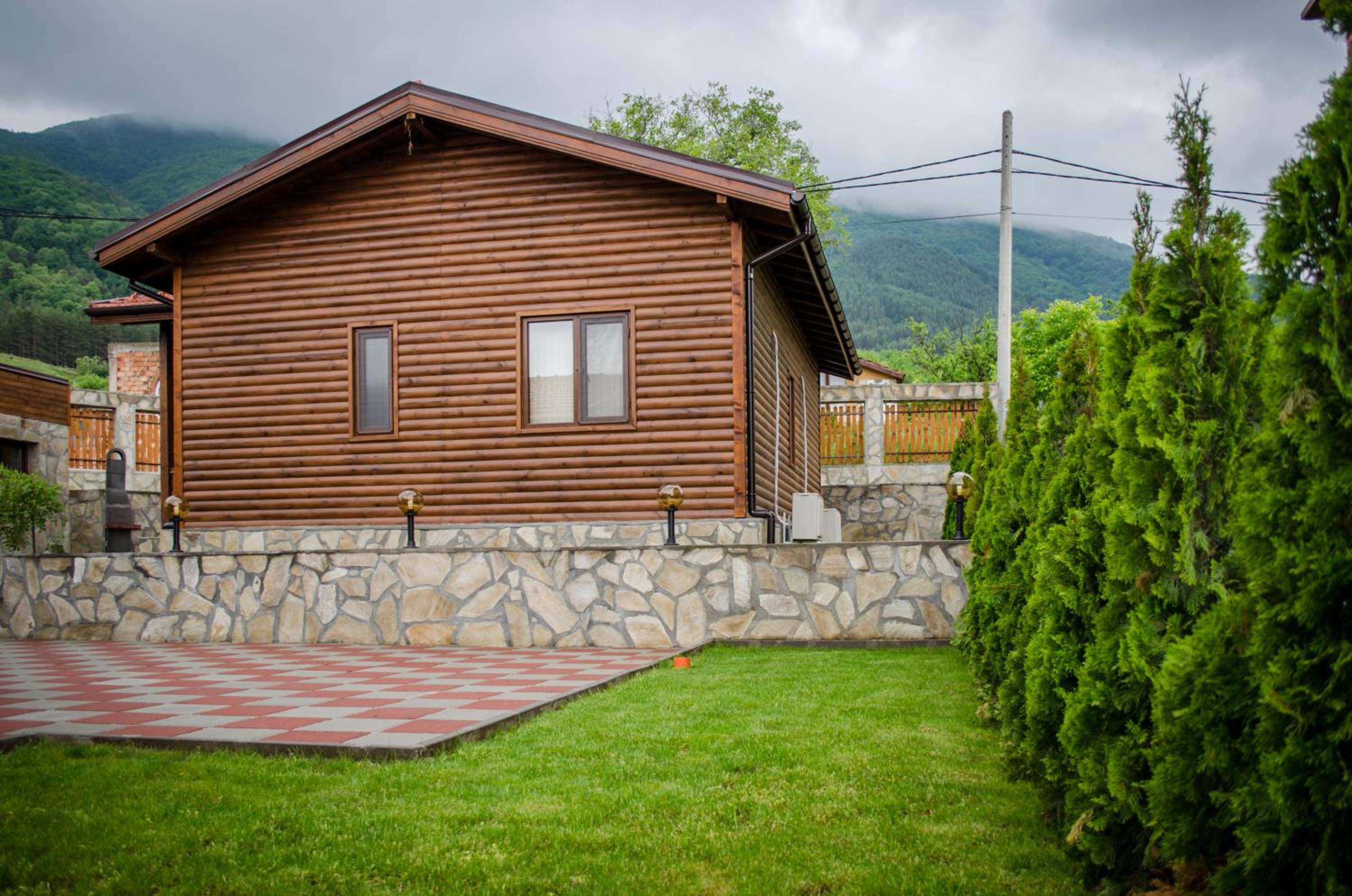 Yoneda Houses