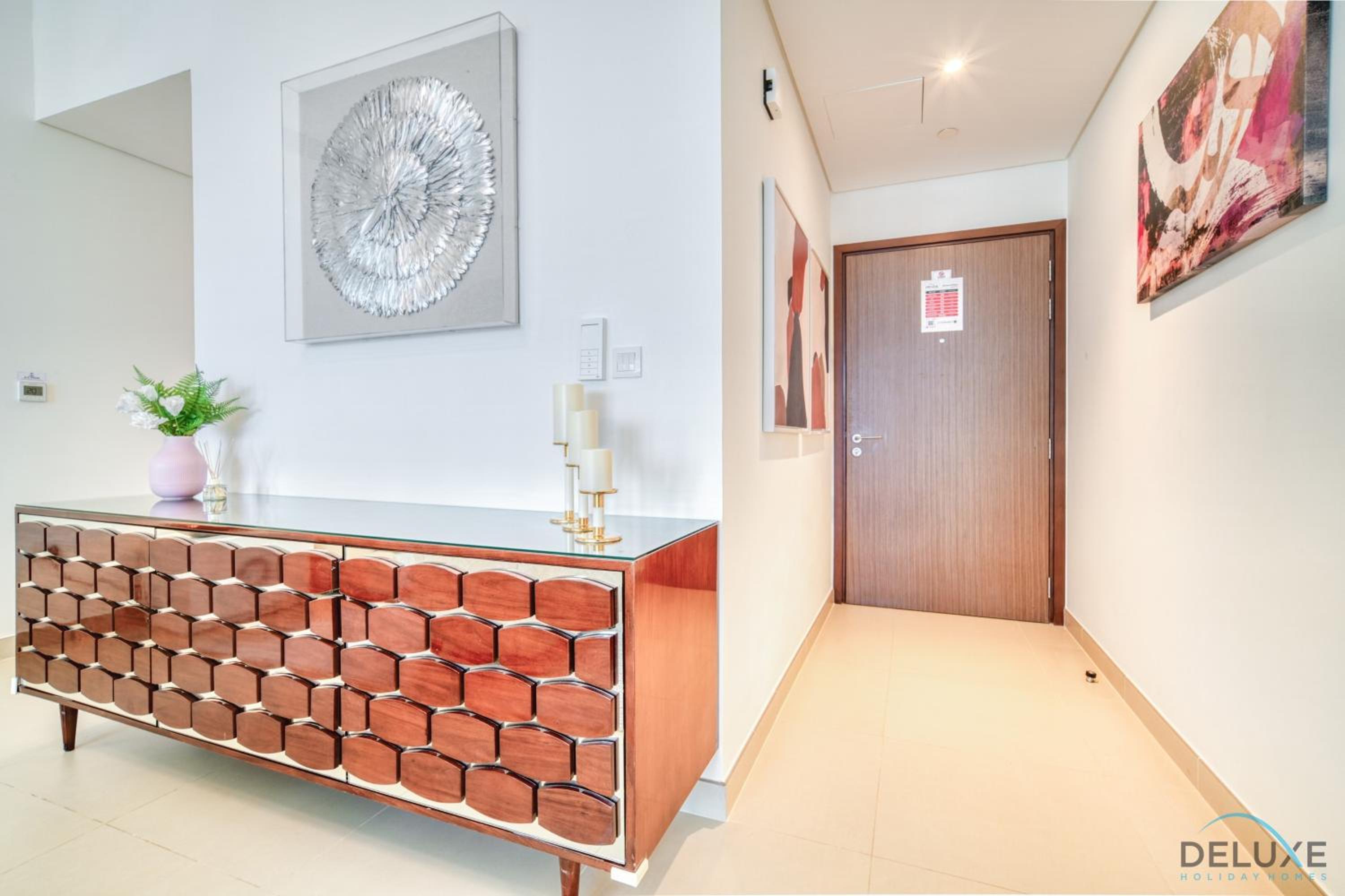 Elegant 2BR at 5242 Tower 2 Dubai Marina by Deluxe Holiday Homes